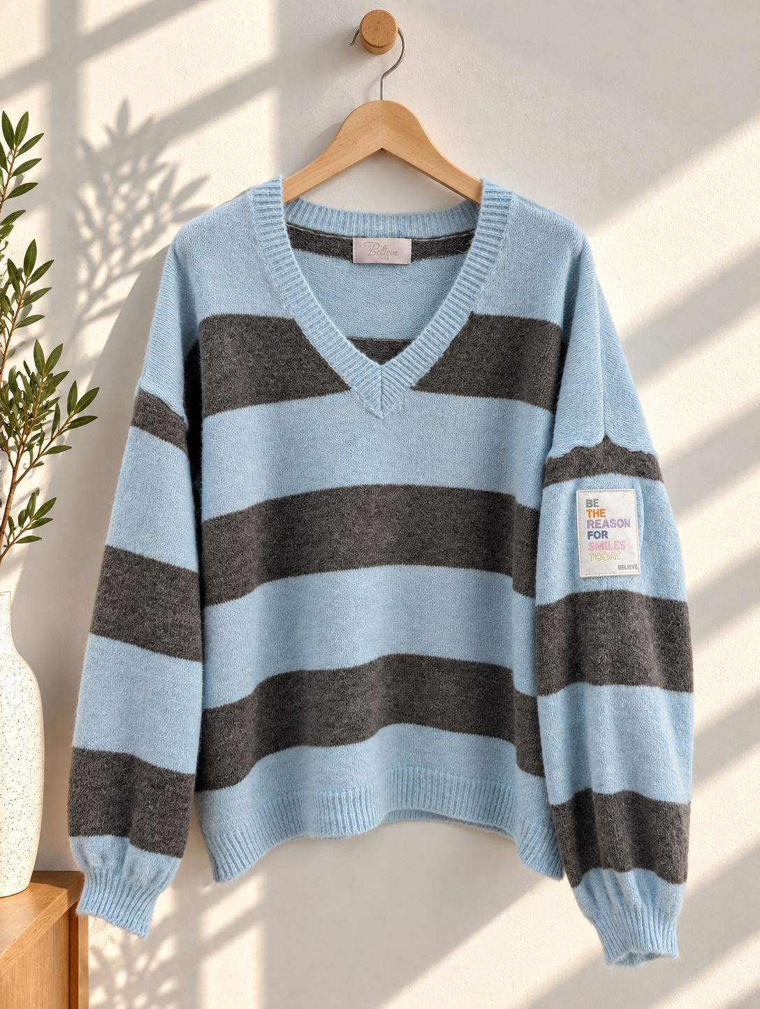 Strickpullover SP0095 – Streifenlook mit Statement-Patch Gr. 34-40/42 Pullover