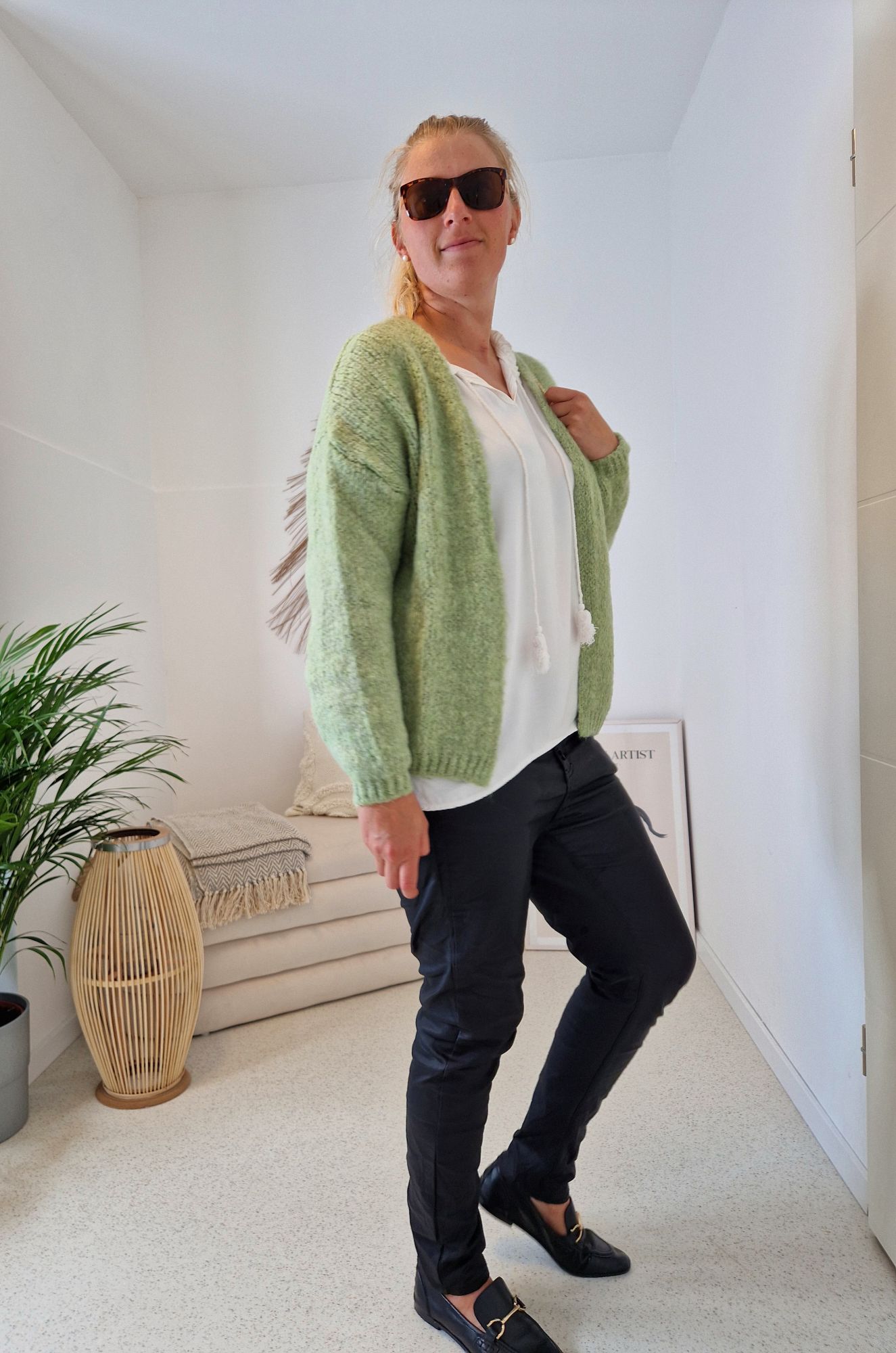 KNIT CARDIGAN MILLY GRÜN 34-42 Made in Italy kurze Strickjacke KNIT CARDIGAN MILLY GRÜN 34-42 Made in Italy kurze Strickjacke