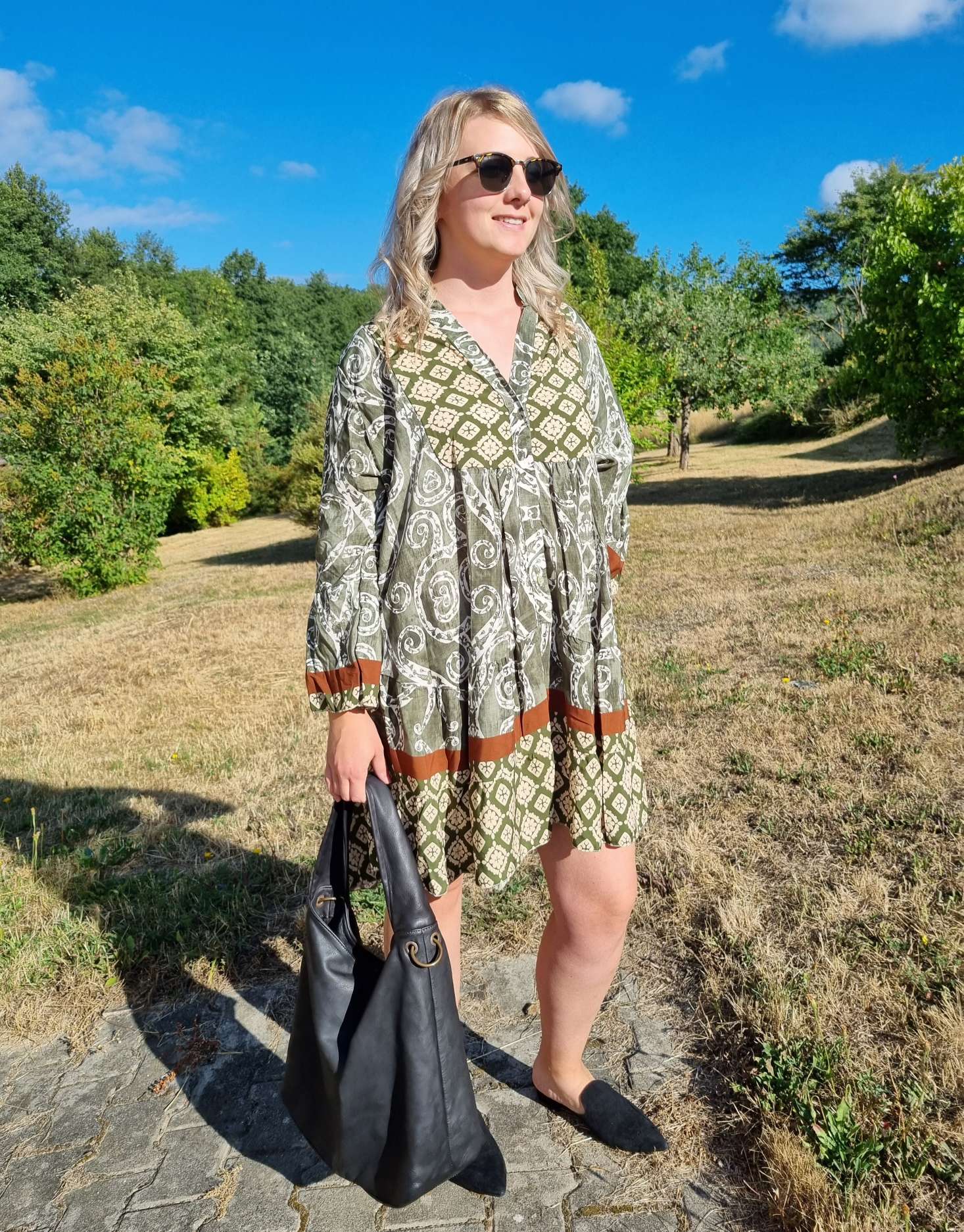 SHORT TUNIKA DRESS FIONA KHAKI 34-40/42 Made in Italy langes Kleid Hängerchen Tunikakleid SHORT TUNIKA DRESS FIONA KHAKI 34-40/42 Made in Italy langes Kleid Hängerchen Tunikakleid