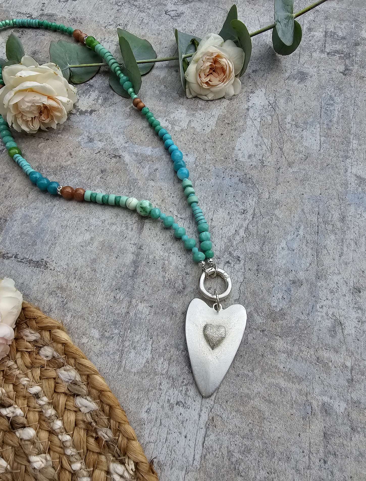 EXKLUSIVE LANGE PERLEN KETTE BARBADOS TÜRKIS BRAUN HEART SILVER SHINY Howlith Edelsteine 