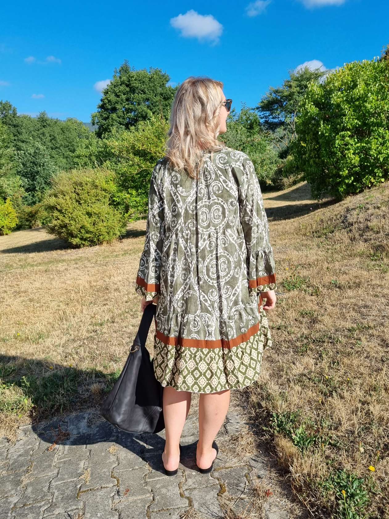 SHORT TUNIKA DRESS FIONA KHAKI 34-40/42 Made in Italy langes Kleid Hängerchen Tunikakleid SHORT TUNIKA DRESS FIONA KHAKI 34-40/42 Made in Italy langes Kleid Hängerchen Tunikakleid
