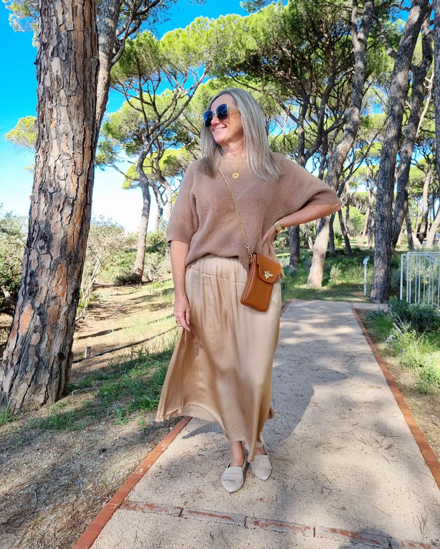 EDLER SILK SKIRT ERIKA CAMEL Satin Rock Seiden Mix Made in Italy Sommerhose 34-40 EDLER SILK SKIRT ERIKA CAMEL Satin Rock Seiden Mix Made in Italy Sommerhose 34-40