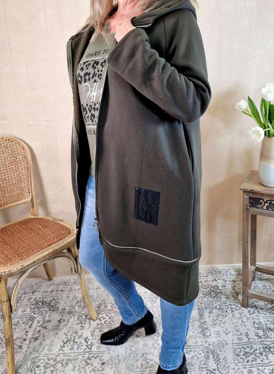 HOODIE SWEATER JACKE ANTONIA KHAKI 34-42 Made in Italy Oversize lange Sweatshirtjacke HOODIE SWEATER JACKE ANTONIA KHAKI 34-42 Made in Italy Oversize lange Sweatshirtjacke