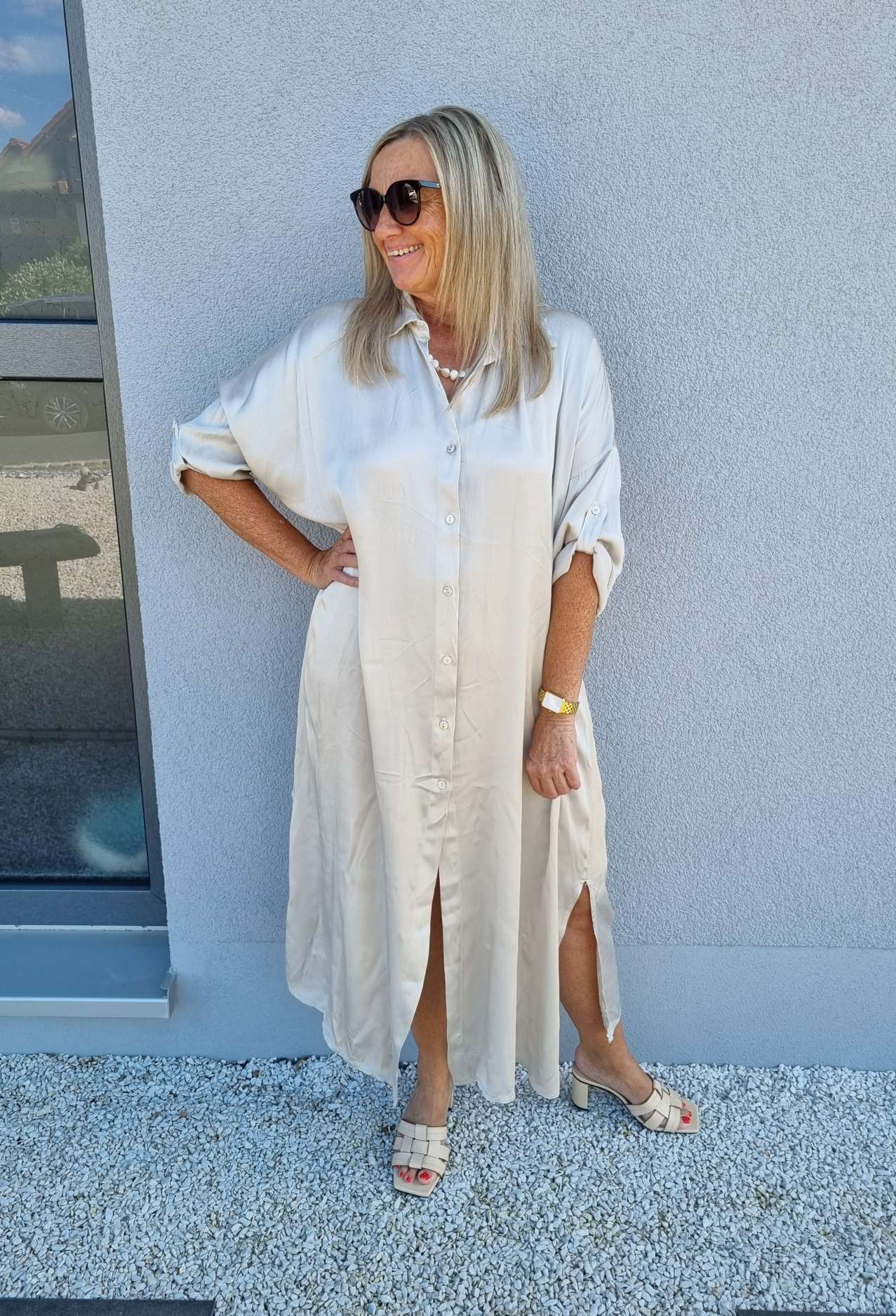 BLUSENKLEID NORA BEIGE 34-42/44 Made in Italy Oversize Maxi Kleid Mantel DRESS Satin Optik BLUSENKLEID NORA BEIGE 34-42/44 Made in Italy Oversize Maxi Kleid Mantel DRESS Satin Optik