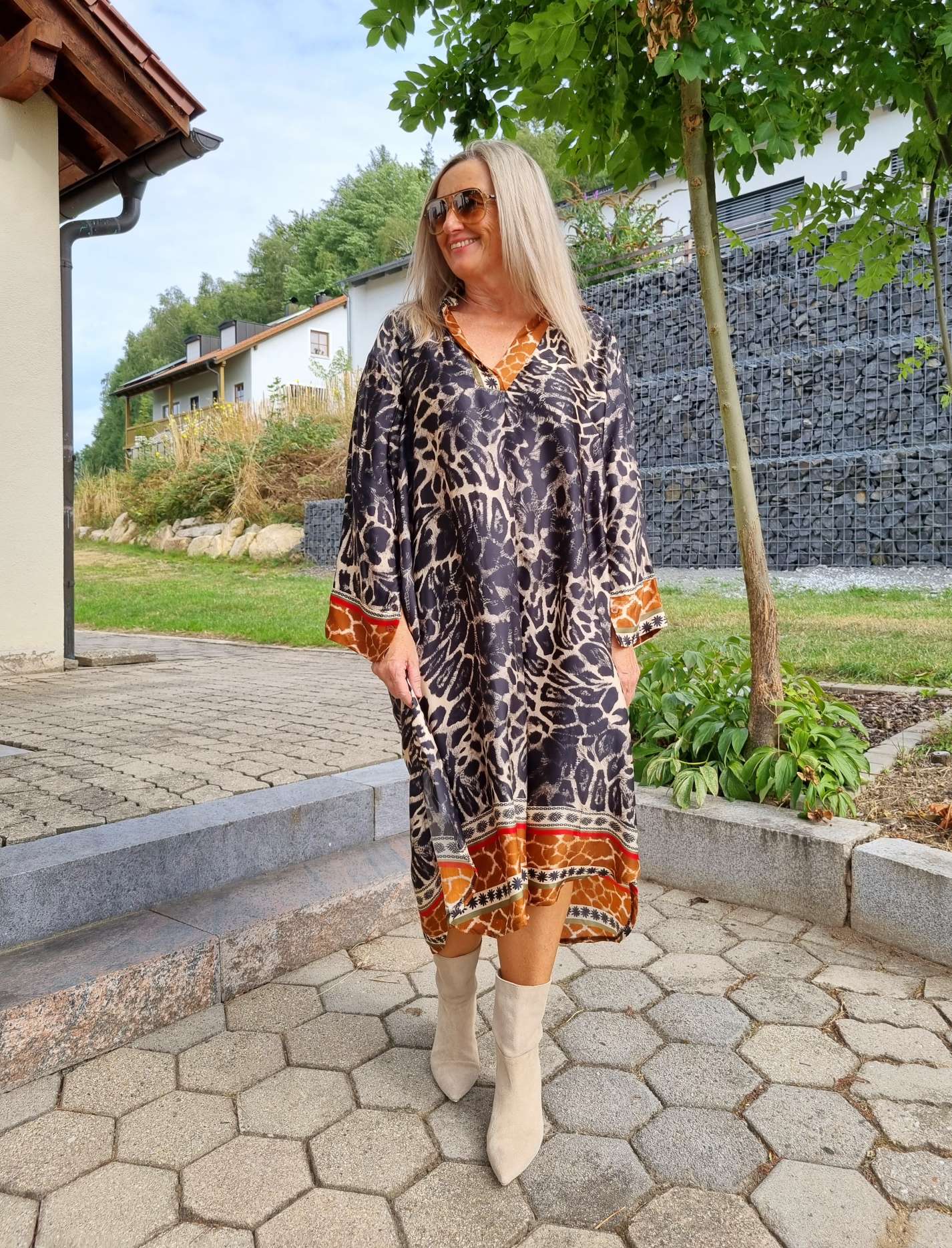 BLUSEN KLEID LUISE SCHWARZ langes Seiden Kleid Dress Longbluse Made in Italy 34-42 BLUSEN KLEID LUISE SCHWARZ langes Seiden Kleid Dress Longbluse Made in Italy 34-42