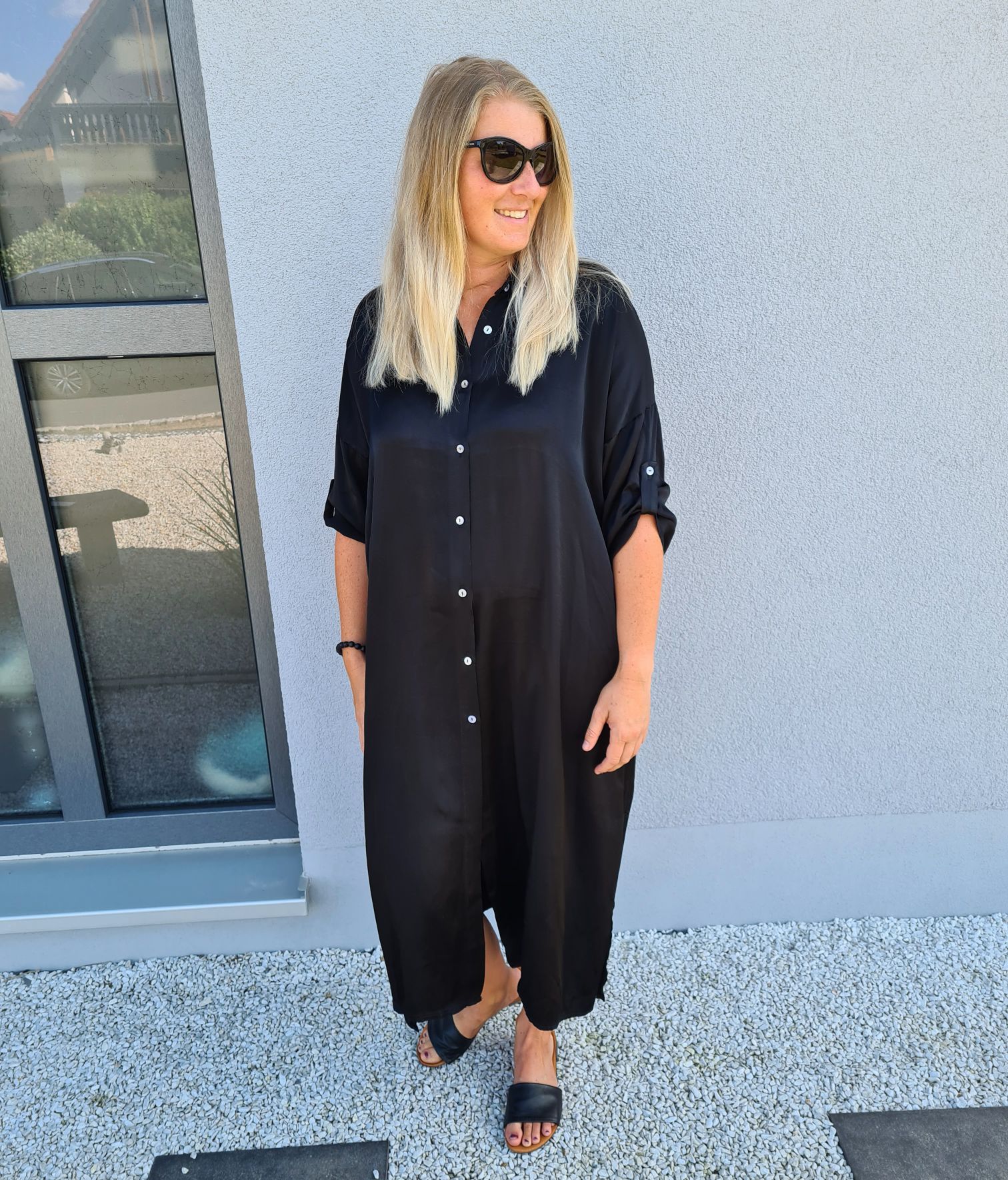 BLUSENKLEID NORA SCHWARZ 34-42/44 Made in Italy Oversize Maxi Kleid Mantel DRESS Satin Optik BLUSENKLEID NORA SCHWARZ 34-42/44 Made in Italy Oversize Maxi Kleid Mantel DRESS Satin Optik