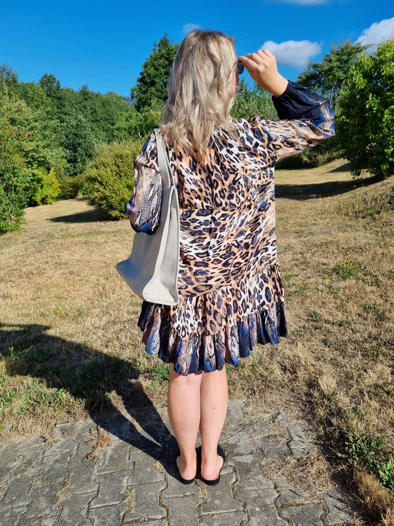 SHORT TUNIKA DRESS BLUE ANIMAL 34-40/42 Made in Italy langes Kleid Hängerchen Tunikakleid SHORT TUNIKA DRESS BLUE ANIMAL 34-40/42 Made in Italy langes Kleid Hängerchen Tunikakleid