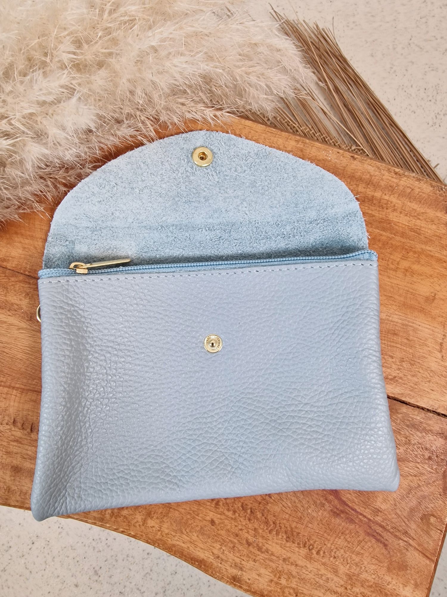 CROSSBODY HANDYTASCHE ROSIE HELLBLAU  vera Pelle Made in Italy