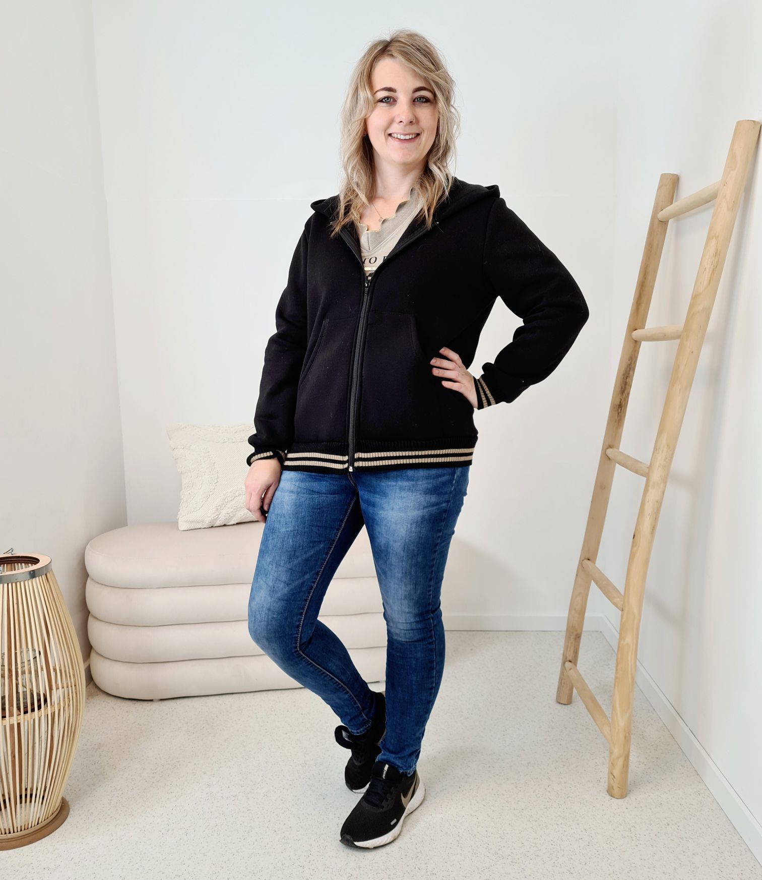 HOODIE SWEATER JACKE LOTTI SCHWARZ Made in Italy Oversize 34-42 versch. Farben HOODIE SWEATER JACKE LOTTI SCHWARZ Made in Italy Oversize 34-42 versch. Farben