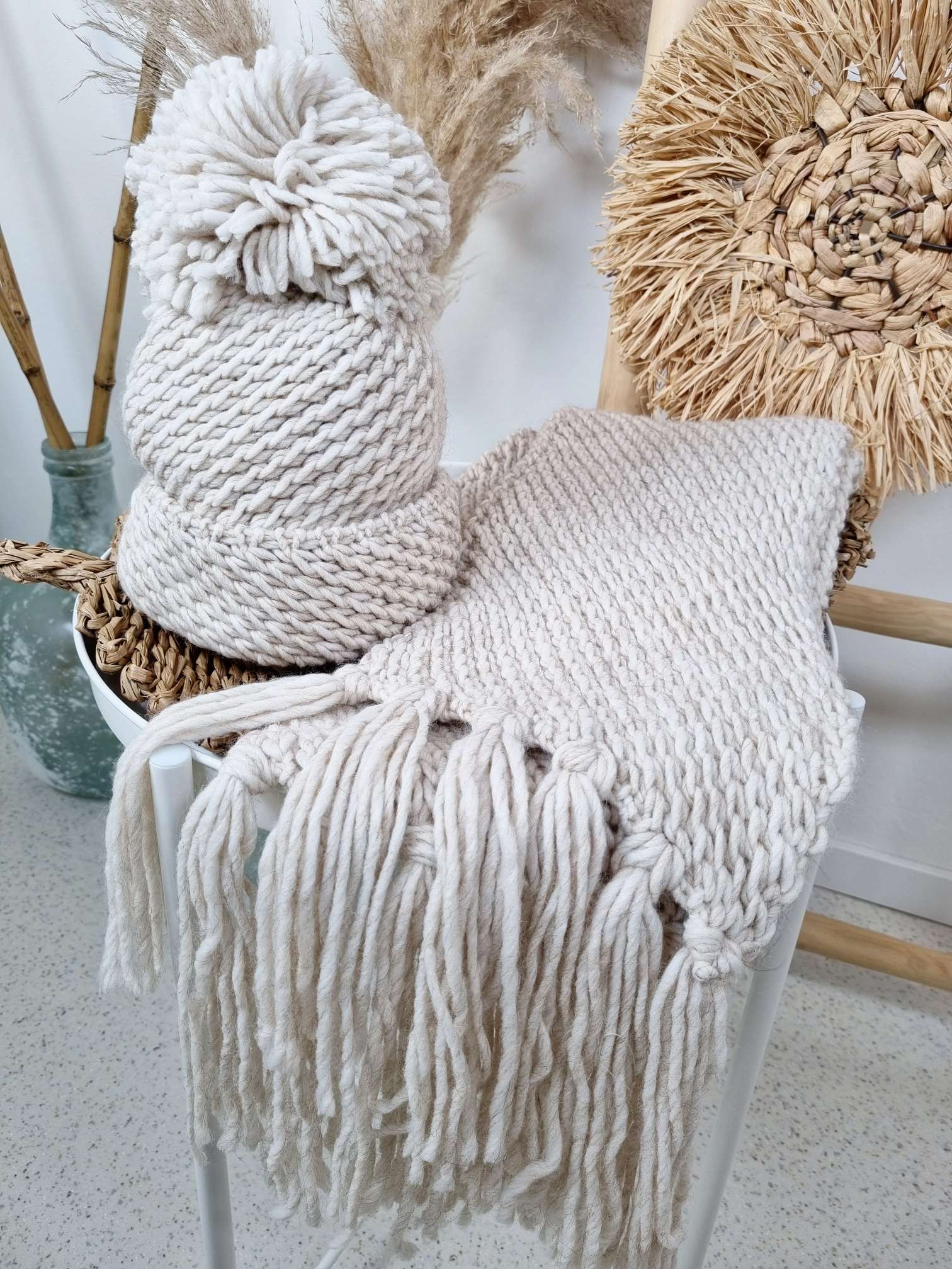 EDLER SCHAL SCARF GIADA CREME Made in Italy kuscheliger weicher Strick Schal Fransen EDLER SCHAL SCARF GIADA CREME Made in Italy kuscheliger weicher Strick Schal Fransen