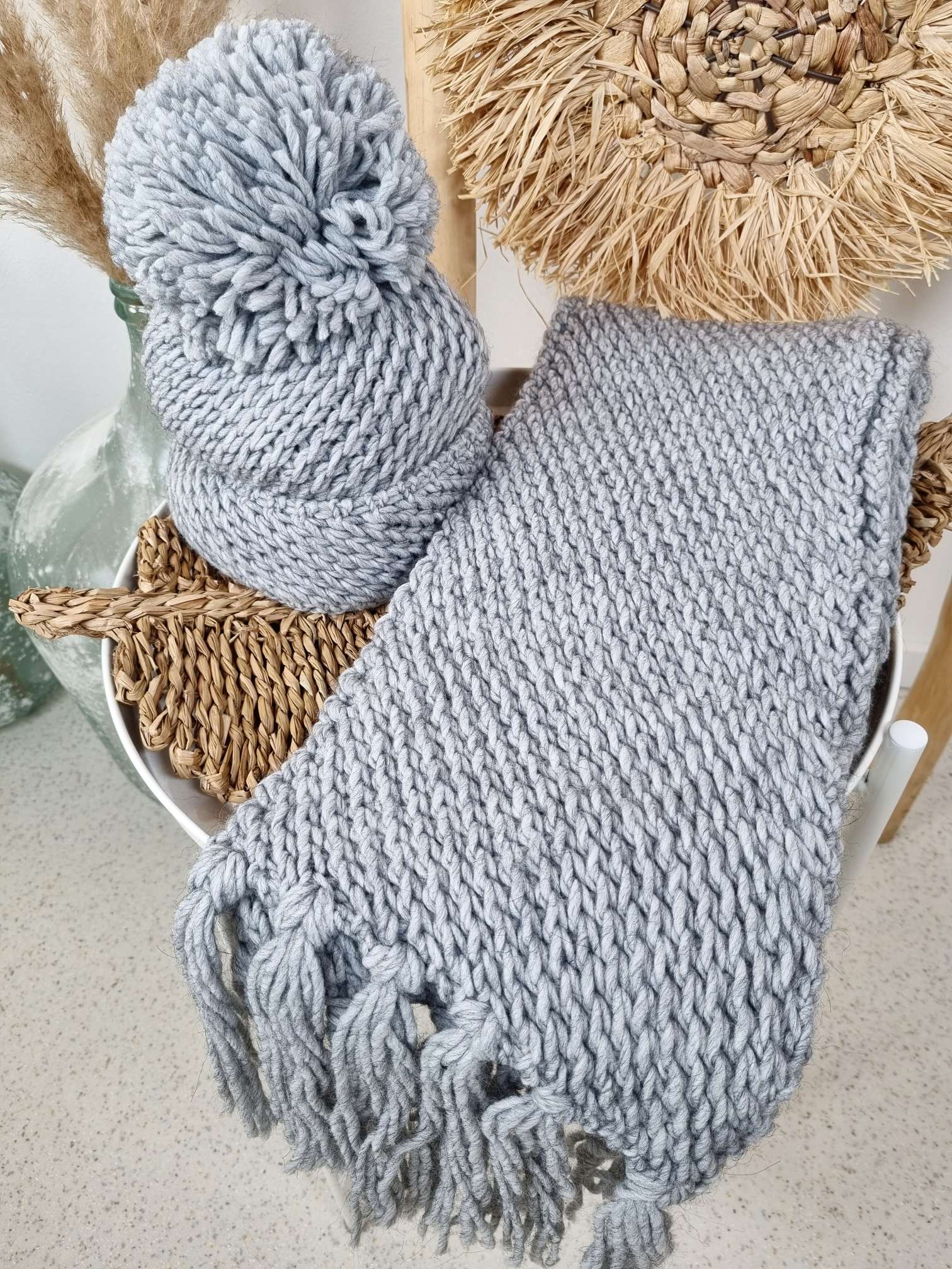 EDLER SCHAL SCARF GIADA GRAU Made in Italy kuscheliger weicher Strick Schal Fransen EDLER SCHAL SCARF GIADA GRAU Made in Italy kuscheliger weicher Strick Schal Fransen