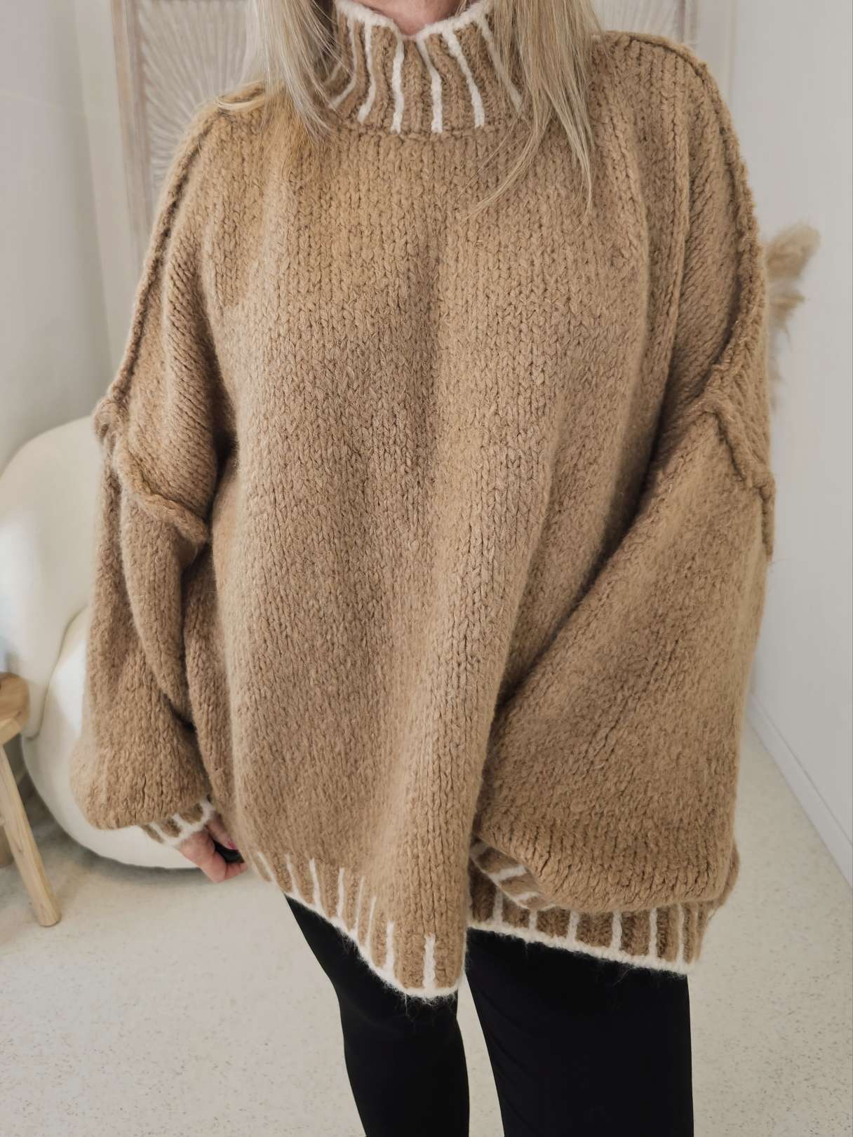 COZY KNIT SWEATER MALAGA Made in Italy 34-44 Stehkragen Pullover Kontrast Saum COZY KNIT SWEATER MALAGA Made in Italy 34-44 Stehkragen Pullover Kontrast Saum