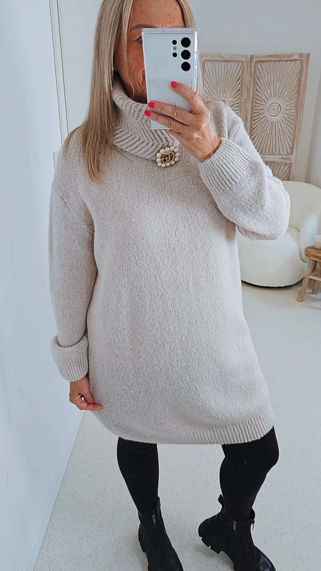 KNIT DRESS BALTIMORE SAND 34-42 Strickkleid Kleid Rollkragen Made in Italy