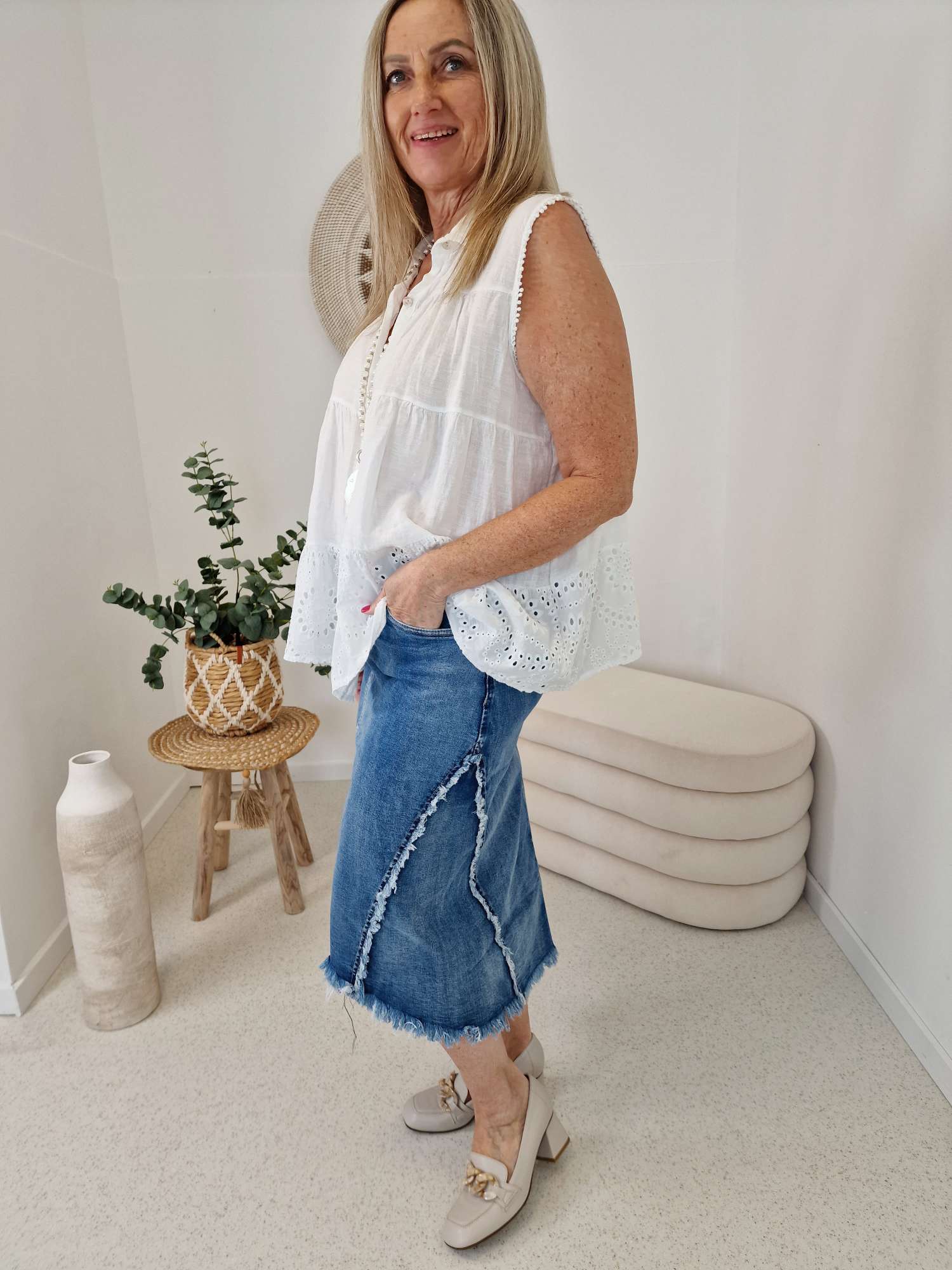 EDLES LEINEN SHIRT TOP KISS WEIß 36-42 Made in Italy Shirt Oberteil LINEN BASIC Lochstickerei EDLES LEINEN SHIRT TOP KISS WEIß 36-42 Made in Italy Shirt Oberteil LINEN BASIC Lochstickerei