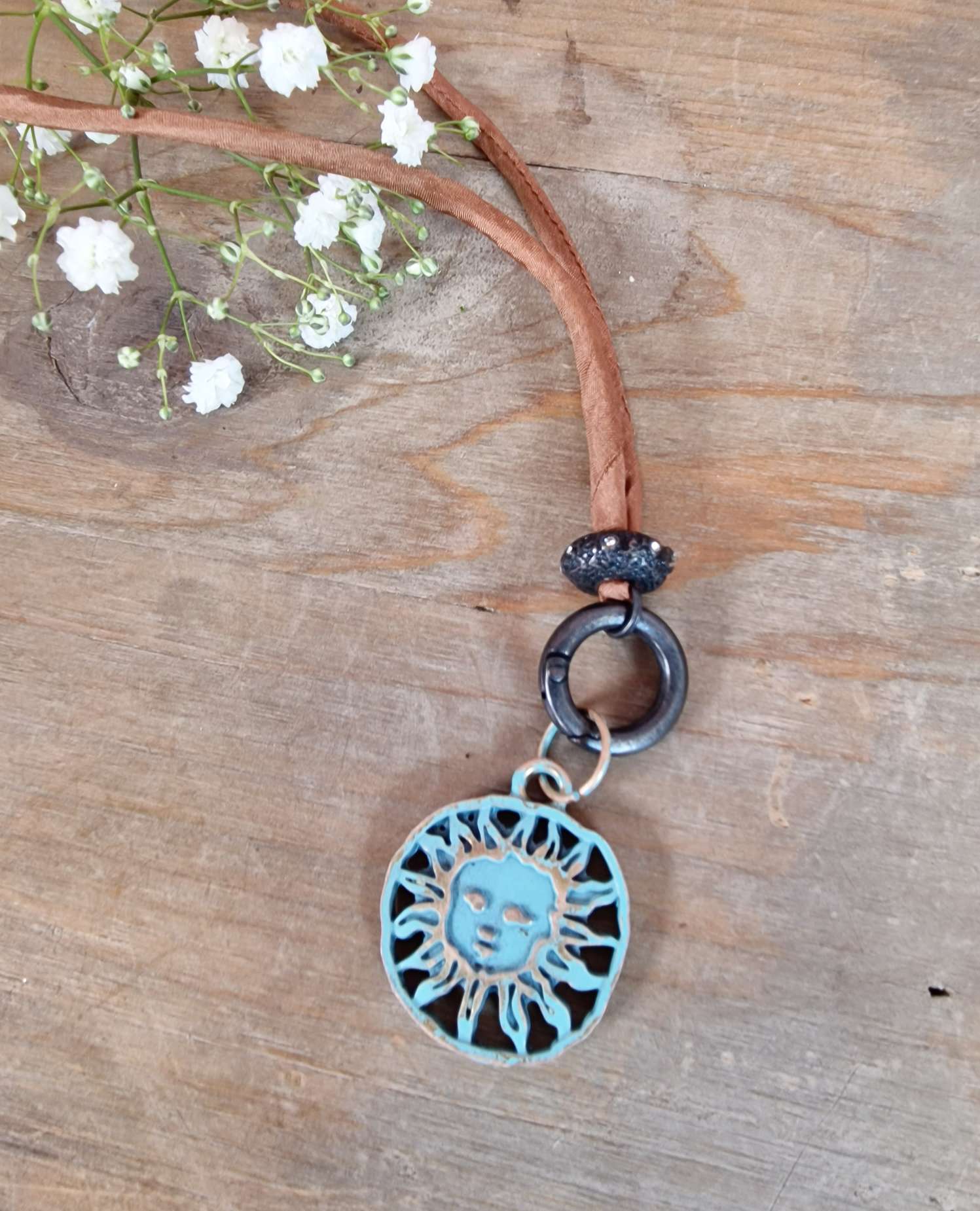 EXKLUSIVE LANGE KETTE SUNSHINE BRAUN TÜRKIS Lange Seiden Kette