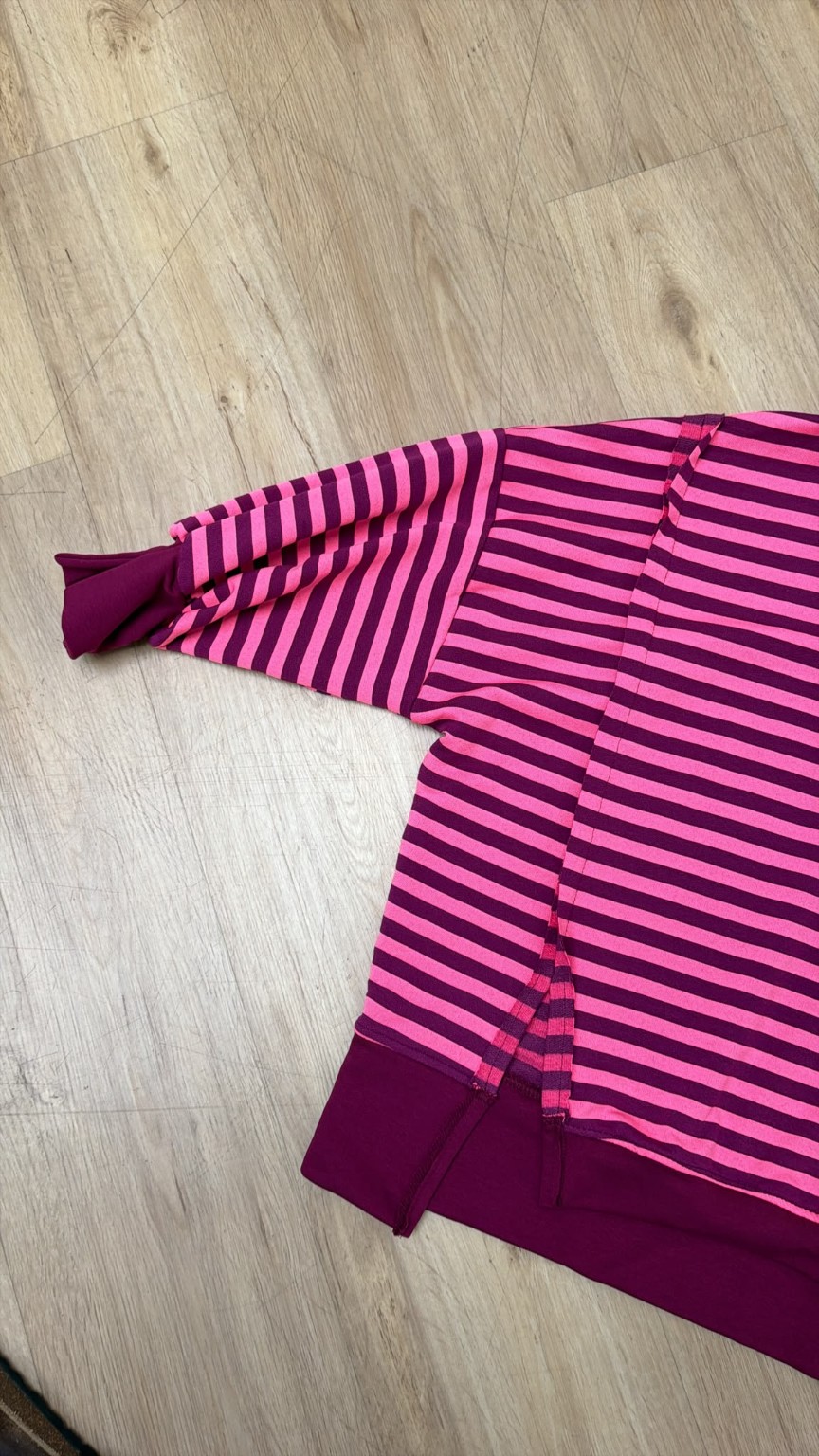 Sweater Charly mit Raw-Cut Details Stripes Made in Italy 34-44/46