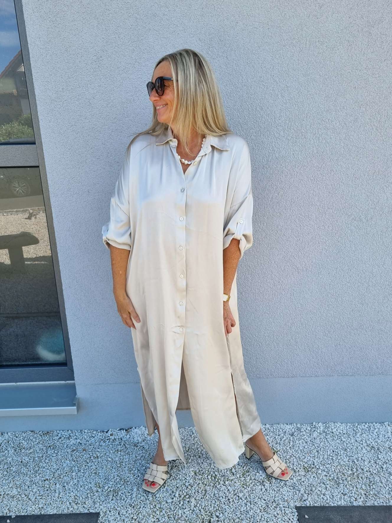 BLUSENKLEID NORA BEIGE 34-42/44 Made in Italy Oversize Maxi Kleid Mantel DRESS Satin Optik BLUSENKLEID NORA BEIGE 34-42/44 Made in Italy Oversize Maxi Kleid Mantel DRESS Satin Optik