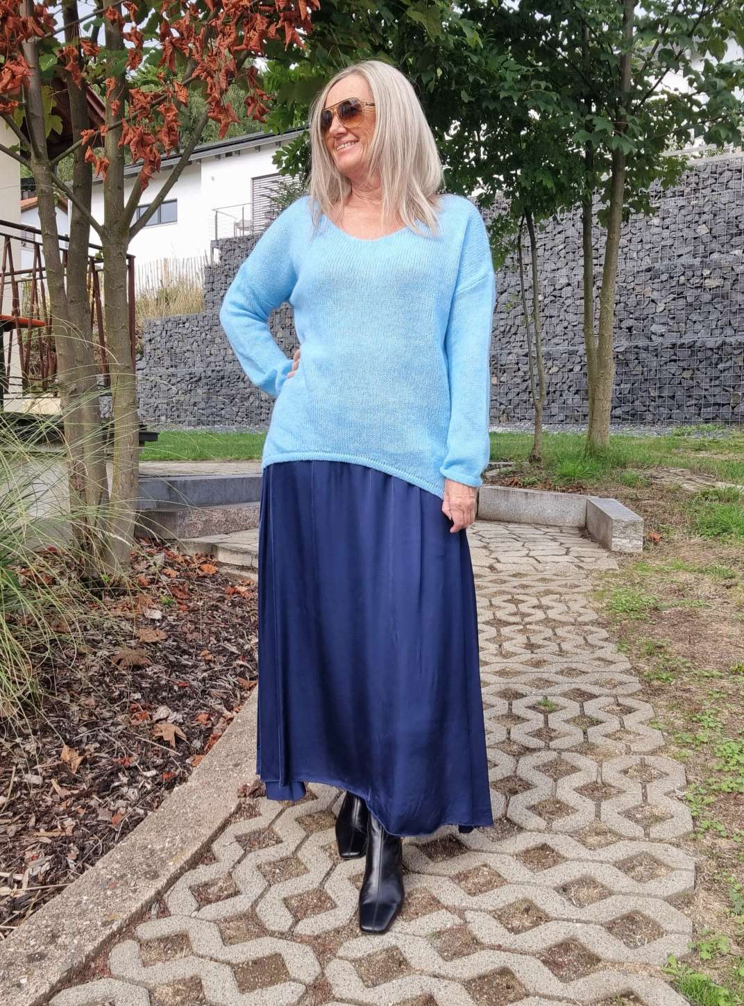 EDLER SILK SKIRT ERIKA BLAU Satin Rock Seiden Mix Made in Italy Sommerhose 34-40 EDLER SILK SKIRT ERIKA BLAU Satin Rock Seiden Mix Made in Italy Sommerhose 34-40