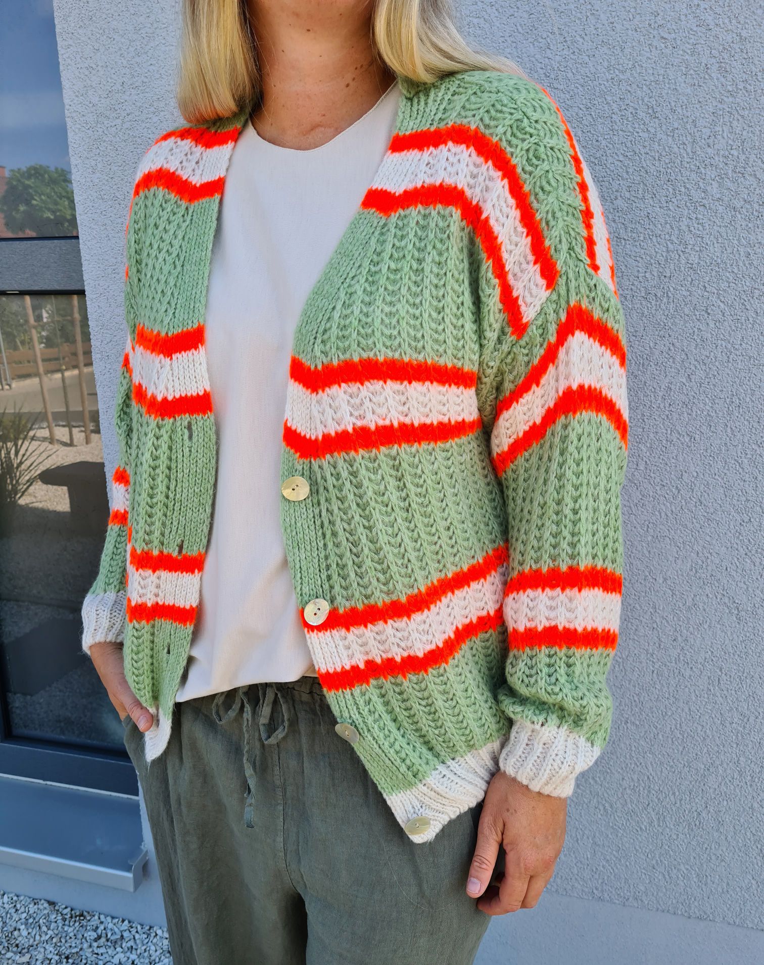 SHORT KNIT CARDIGAN MYKONOS STRIPES BUTTONS LIGHT GRÜN ORANGE CREME kurze Strick Jacke Made in Italy Streifen Knöpfe 34-42 SHORT KNIT CARDIGAN MYKONOS STRIPES BUTTONS LIGHT GRÜN ORANGE CREME kurze Strick Jacke Made in Italy Streifen Knöpfe 34-42