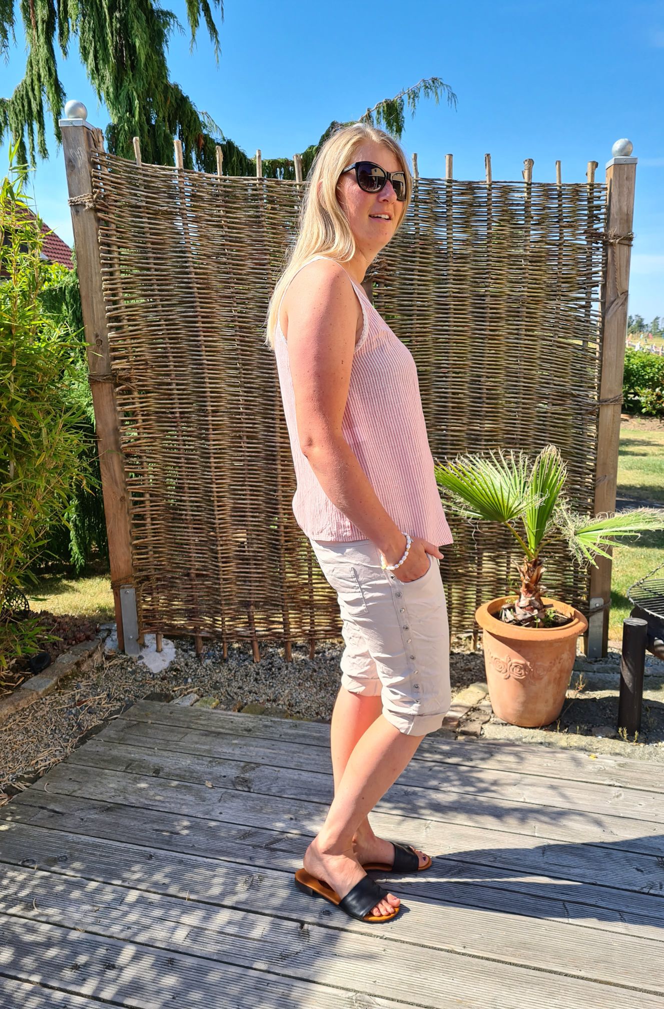 JOGPANT SHORTS SIMONE BEIGE 36-42 Made in Italy PANT kurze Hose Sommerhose Bermuda JOGPANT SHORTS SIMONE BEIGE 36-42 Made in Italy PANT kurze Hose Sommerhose Bermuda