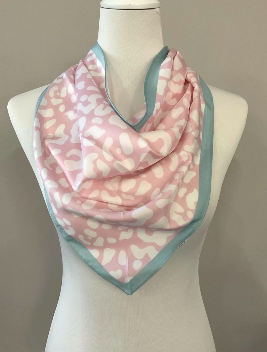 DREIECKSTUCH  LEO SIMBABWE Tuch Schal Nickituch Leo-Design