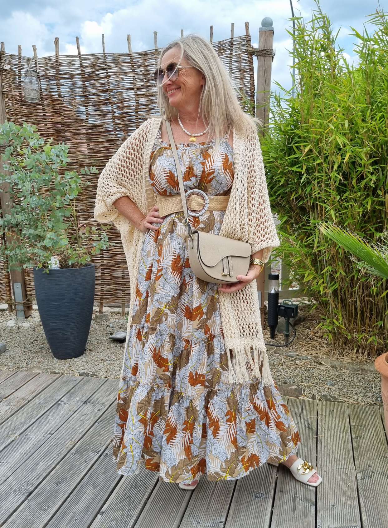 LONG CARDIGAN KOS FRINGES BEIGE Langer Strick Mantel Jacke Made in Italy Lochmuster Häkel 34-42/44 LONG CARDIGAN KOS FRINGES BEIGE Langer Strick Mantel Jacke Made in Italy Lochmuster Häkel 34-42/44