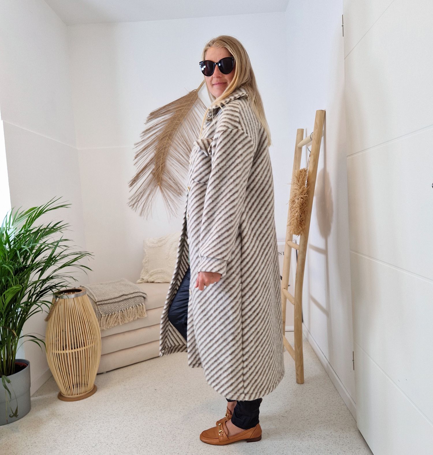WOLL MANTEL PIA STRIPES BRAUN 36-42 Made in Italy Winter Jacke Fleece Mantel COAT Kopie WOLL MANTEL PIA STRIPES BRAUN 36-42 Made in Italy Winter Jacke Fleece Mantel COAT Kopie