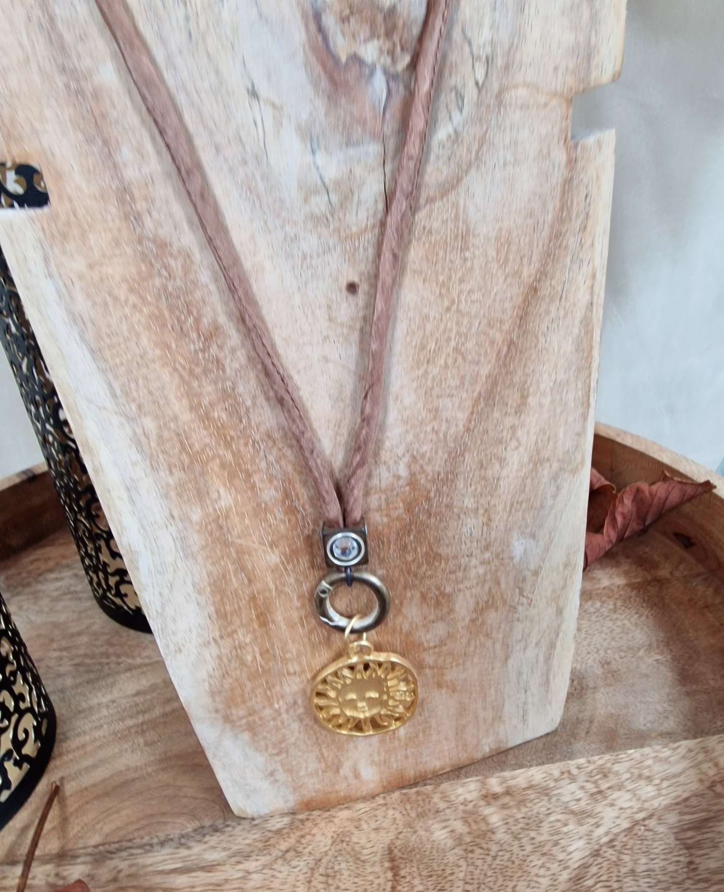 EXKLUSIVE LANGE KETTE SUNSHINE GOLDSHINY Lange Seiden Kette Braun EXKLUSIVE LANGE KETTE SUNSHINE GOLDSHINY Lange Seiden Kette Braun