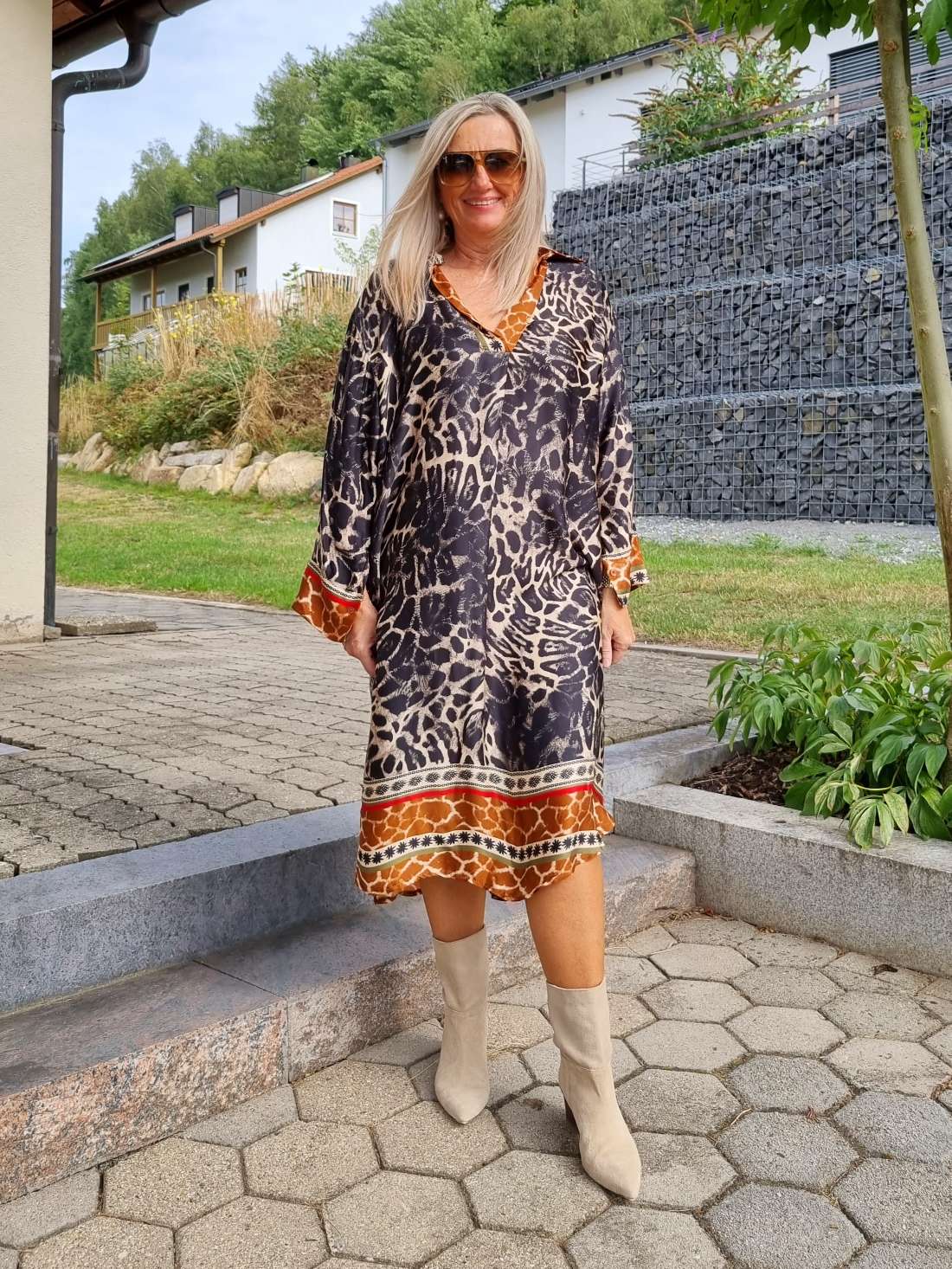 BLUSEN KLEID LUISE SCHWARZ langes Seiden Kleid Dress Longbluse Made in Italy 34-42 BLUSEN KLEID LUISE SCHWARZ langes Seiden Kleid Dress Longbluse Made in Italy 34-42