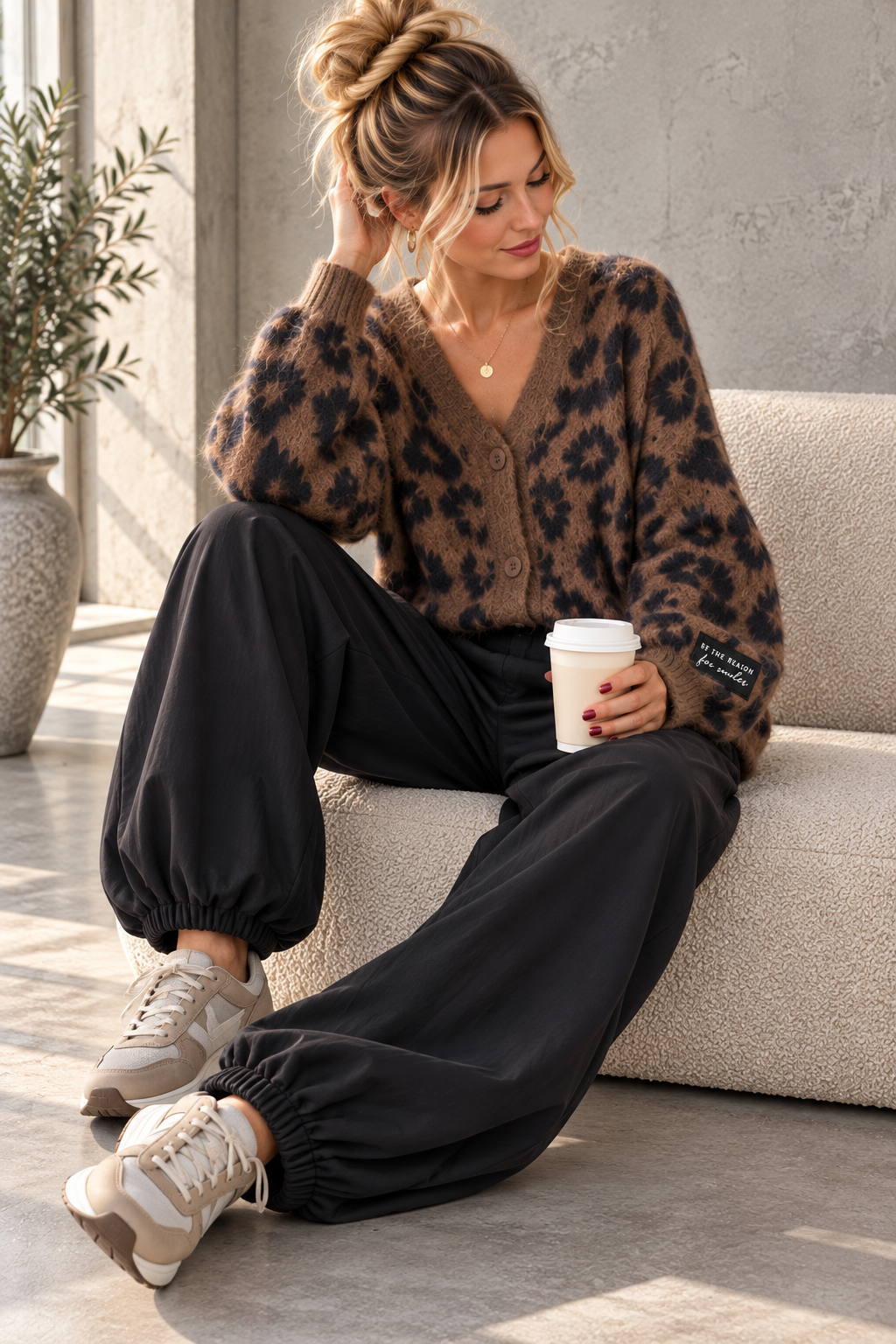 Strickjacke Leo mit Patch – Fashion Must-have SJ0194 I Made in Italy 34-42