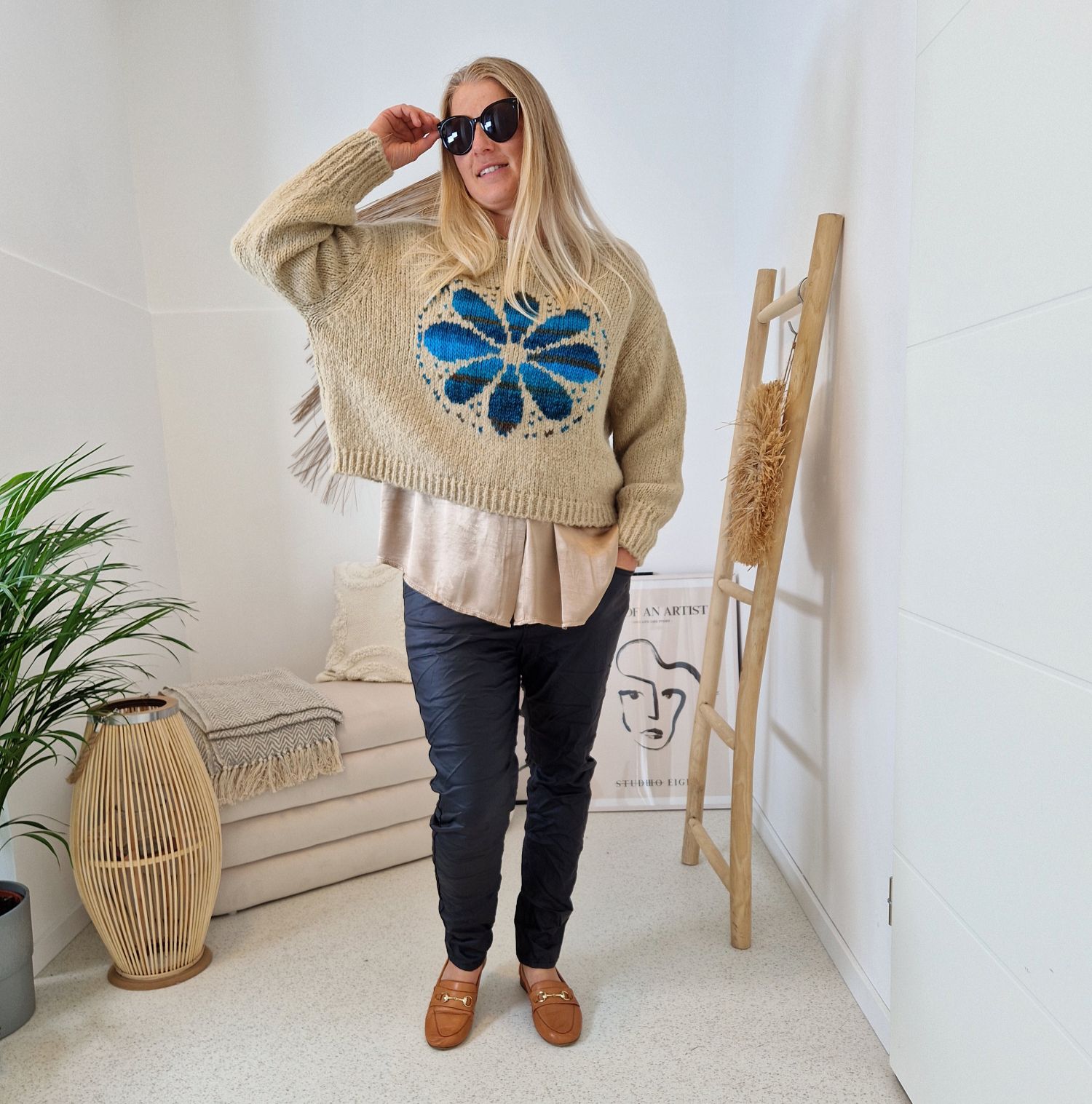 KNIT SWEATER GRETA FLOWER TAUPE Strickpullover Pullover 34-42 Made in Italy versch. Farben KNIT SWEATER GRETA FLOWER TAUPE Strickpullover Pullover 34-42 Made in Italy versch. Farben