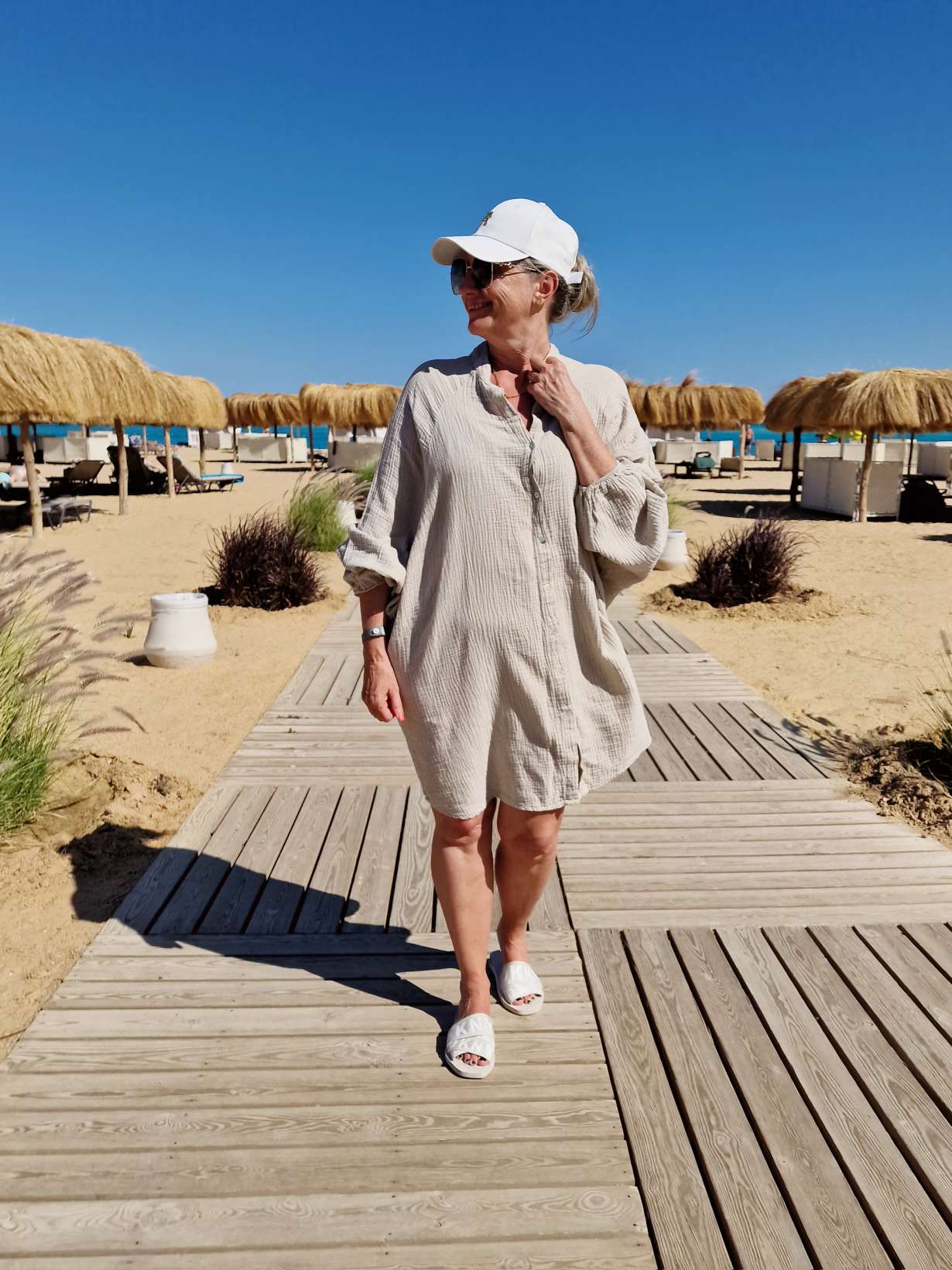 MUSSELIN OVERSIZE BLUSE BE CREATIVE BEIGE 34-42/44 Made in Italy Longbluse Kleid Tunika Shirt Blusenjacke MUSSELIN OVERSIZE BLUSE BE CREATIVE BEIGE 34-42/44 Made in Italy Longbluse Kleid Tunika Shirt Blusenjacke
