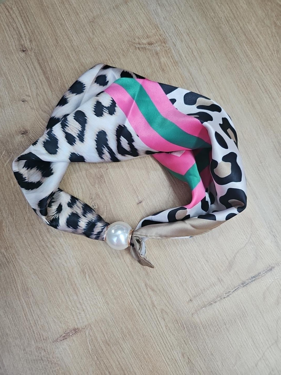 Tuchkette Evania LEO Perlenverschluss