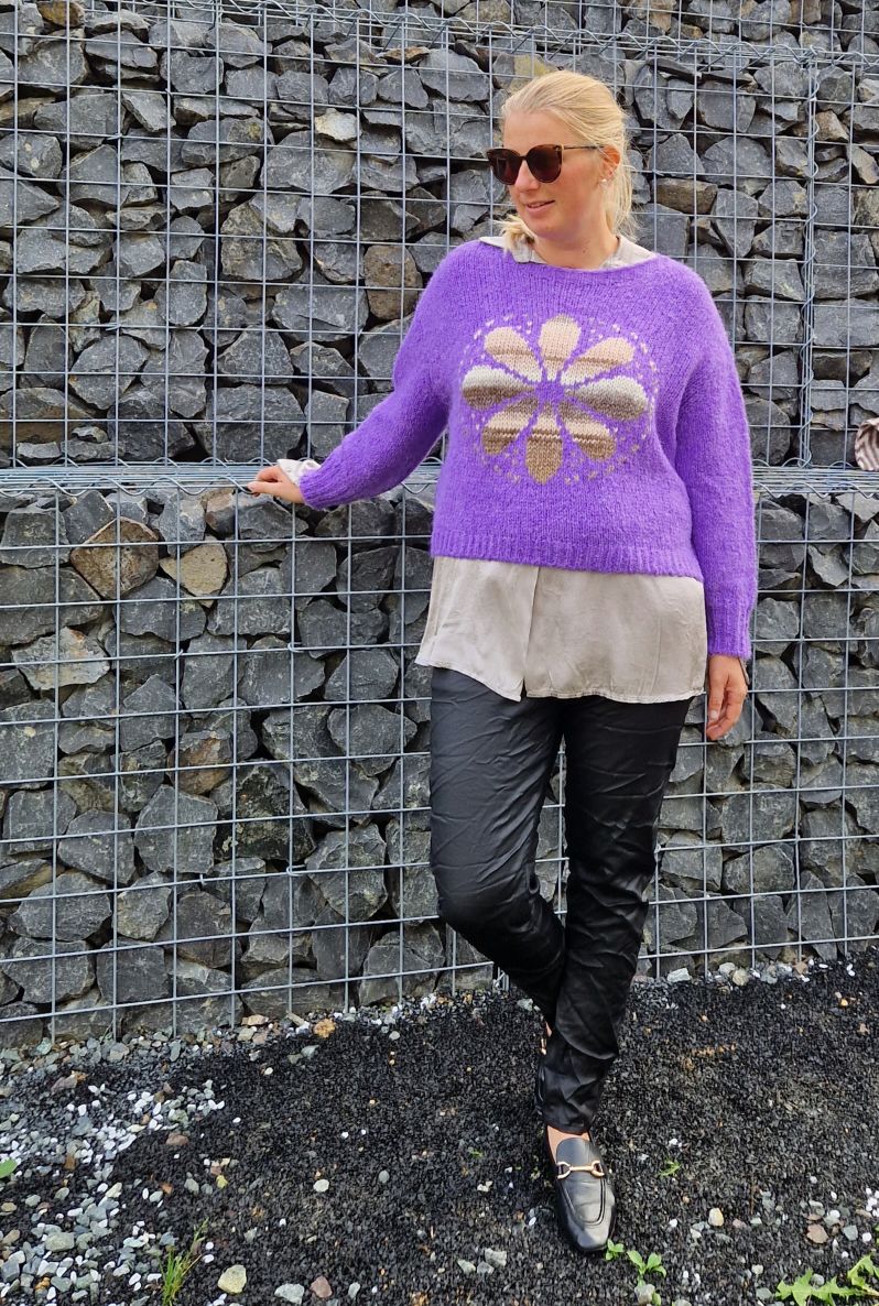 KNIT SWEATER GRETA FLOWER LILA Strickpullover Pullover 34-42 Made in Italy versch. Farben KNIT SWEATER GRETA FLOWER LILA Strickpullover Pullover 34-42 Made in Italy versch. Farben
