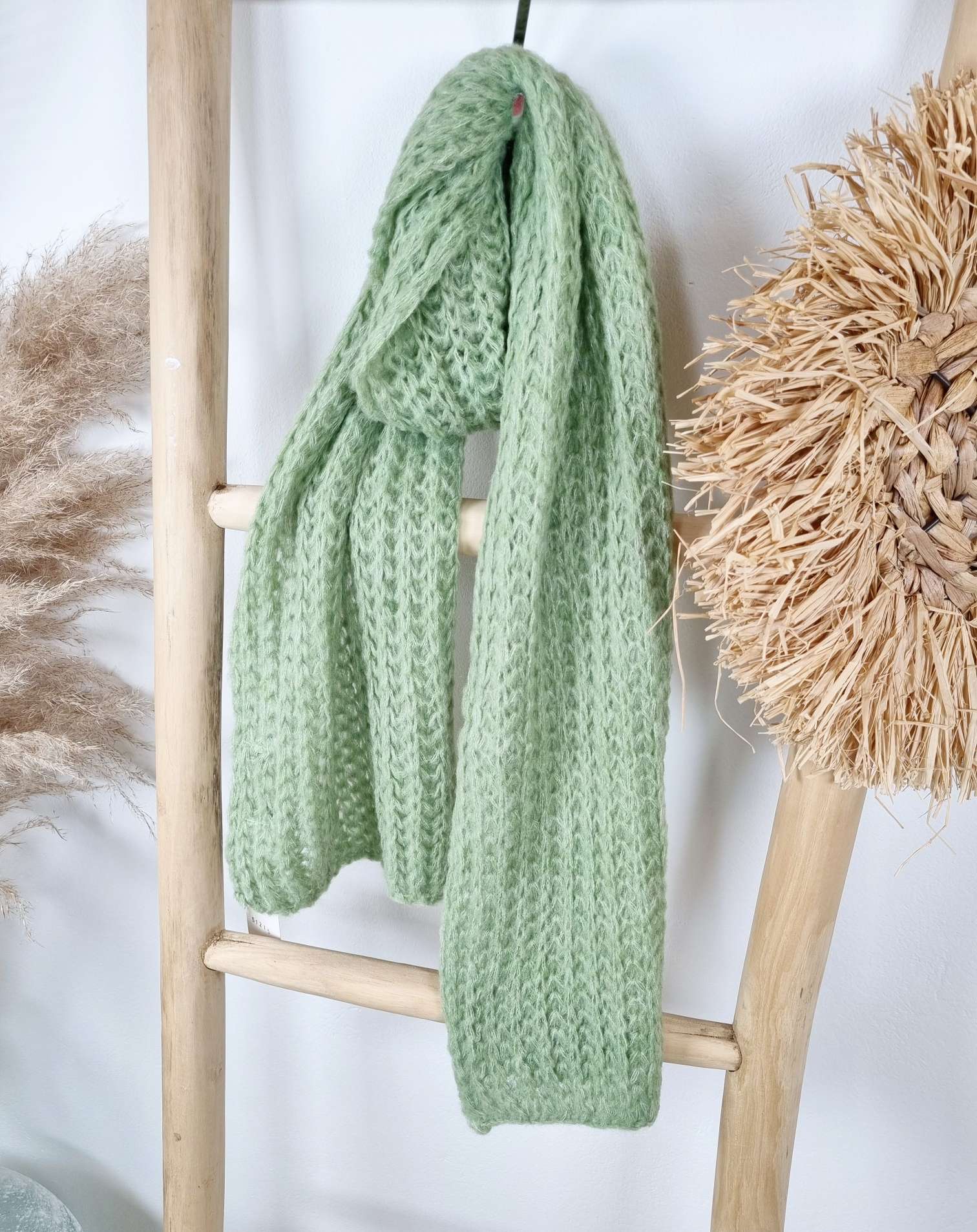 EDLER KUSCHEL SCHAL NEBRASKA Made in Italy leichter Strickschal aus Wolle Scarf versch. Farben EDLER KUSCHEL SCHAL NEBRASKA Made in Italy leichter Strickschal aus Wolle Scarf versch. Farben