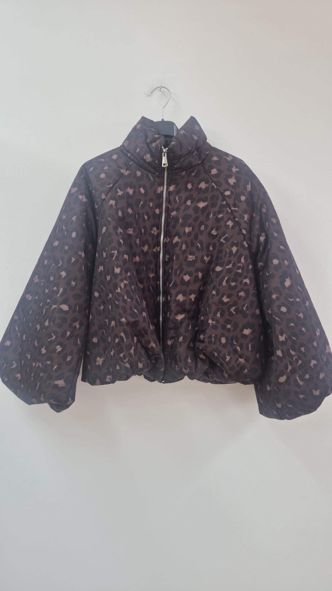 Jacke Puffy Monika LEO – lässiger Allrounder für die Übergangszeit Made in Italy 34-42
