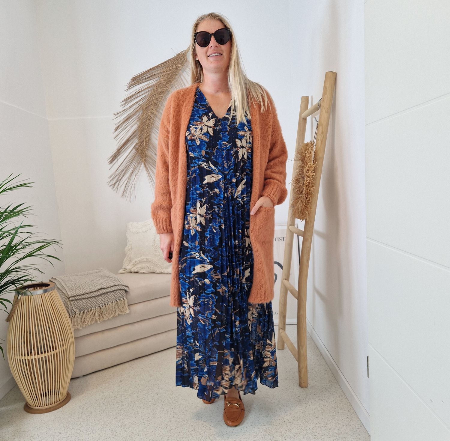 MAXI PLISSEE DRESS ULA BLAU 36-42 Made in Italy Plissee Herbst Kleid MAXI PLISSEE DRESS ULA BLAU 36-42 Made in Italy Plissee Herbst Kleid