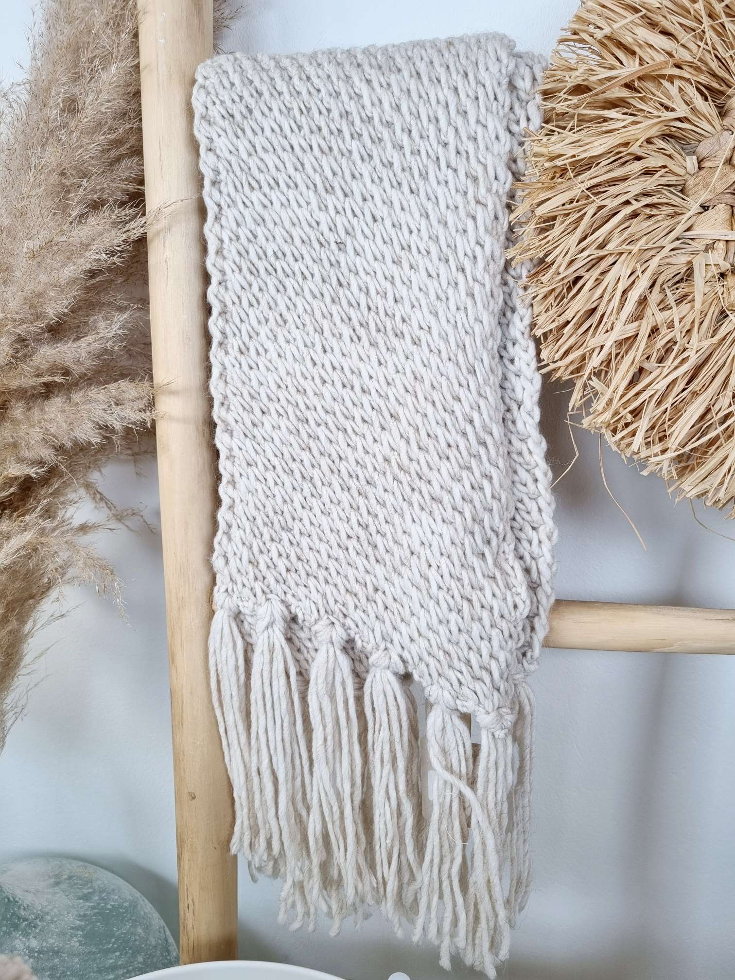 EDLER SCHAL SCARF GIADA CREME Made in Italy kuscheliger weicher Strick Schal Fransen EDLER SCHAL SCARF GIADA CREME Made in Italy kuscheliger weicher Strick Schal Fransen