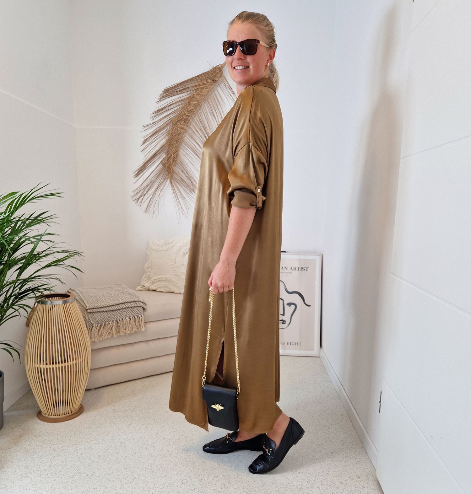 BLUSENKLEID NORA CAMEL 34-42/44 Made in Italy Oversize Maxi Kleid Mantel DRESS Satin Optik BLUSENKLEID NORA CAMEL 34-42/44 Made in Italy Oversize Maxi Kleid Mantel DRESS Satin Optik