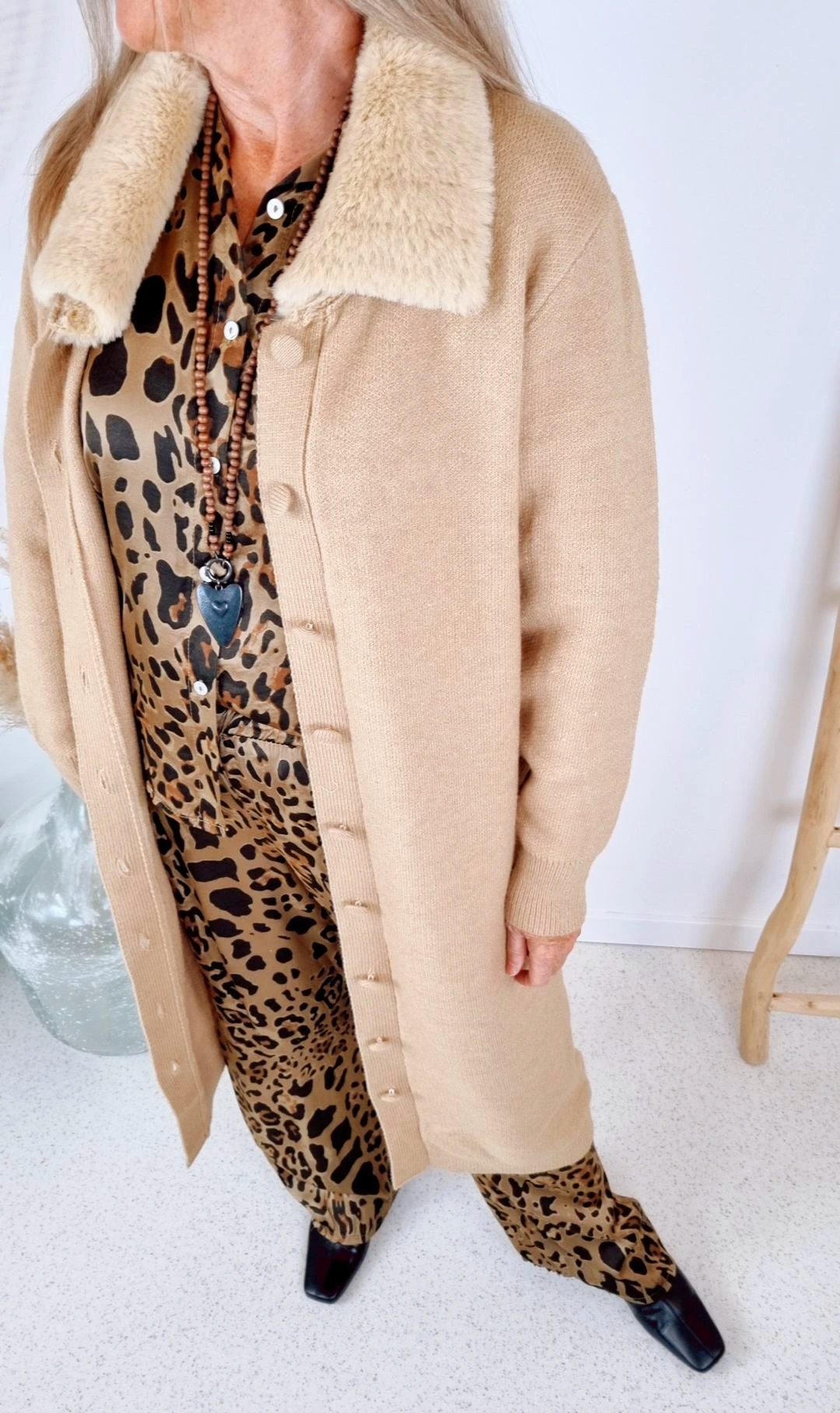 EDLE BLUSE MARY LEO BEIGE 34-40/42 Made in Italy Viskose Hemd Shirt T-Shirt EDLE BLUSE MARY LEO BEIGE 34-40/42 Made in Italy Viskose Hemd Shirt T-Shirt