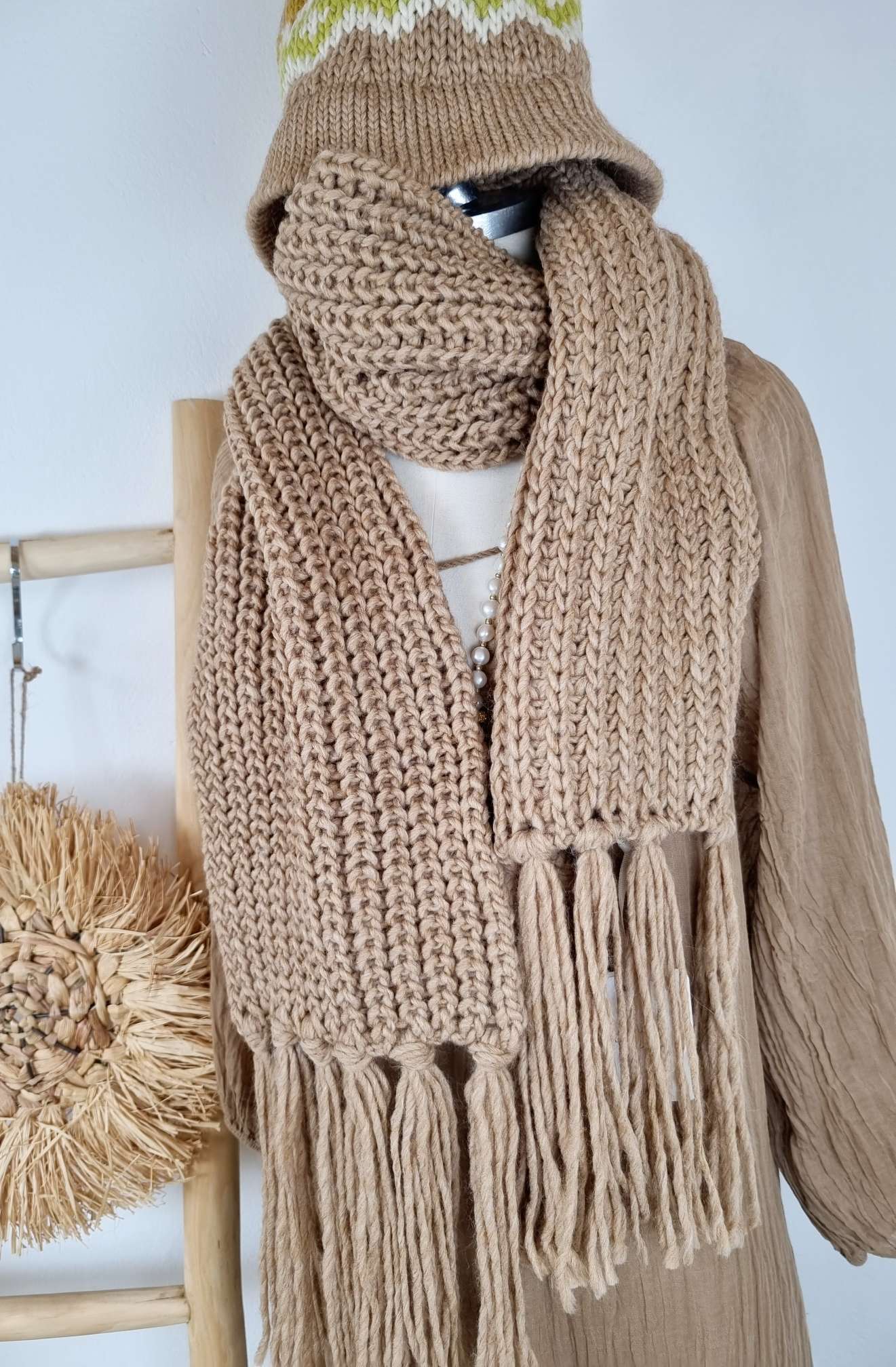 EDLER SCHAL SCARF BELLADONNA CAMEL Made in Italy kuscheliger weicher Strick Schal Fransen EDLER SCHAL SCARF BELLADONNA CAMEL Made in Italy kuscheliger weicher Strick Schal Fransen