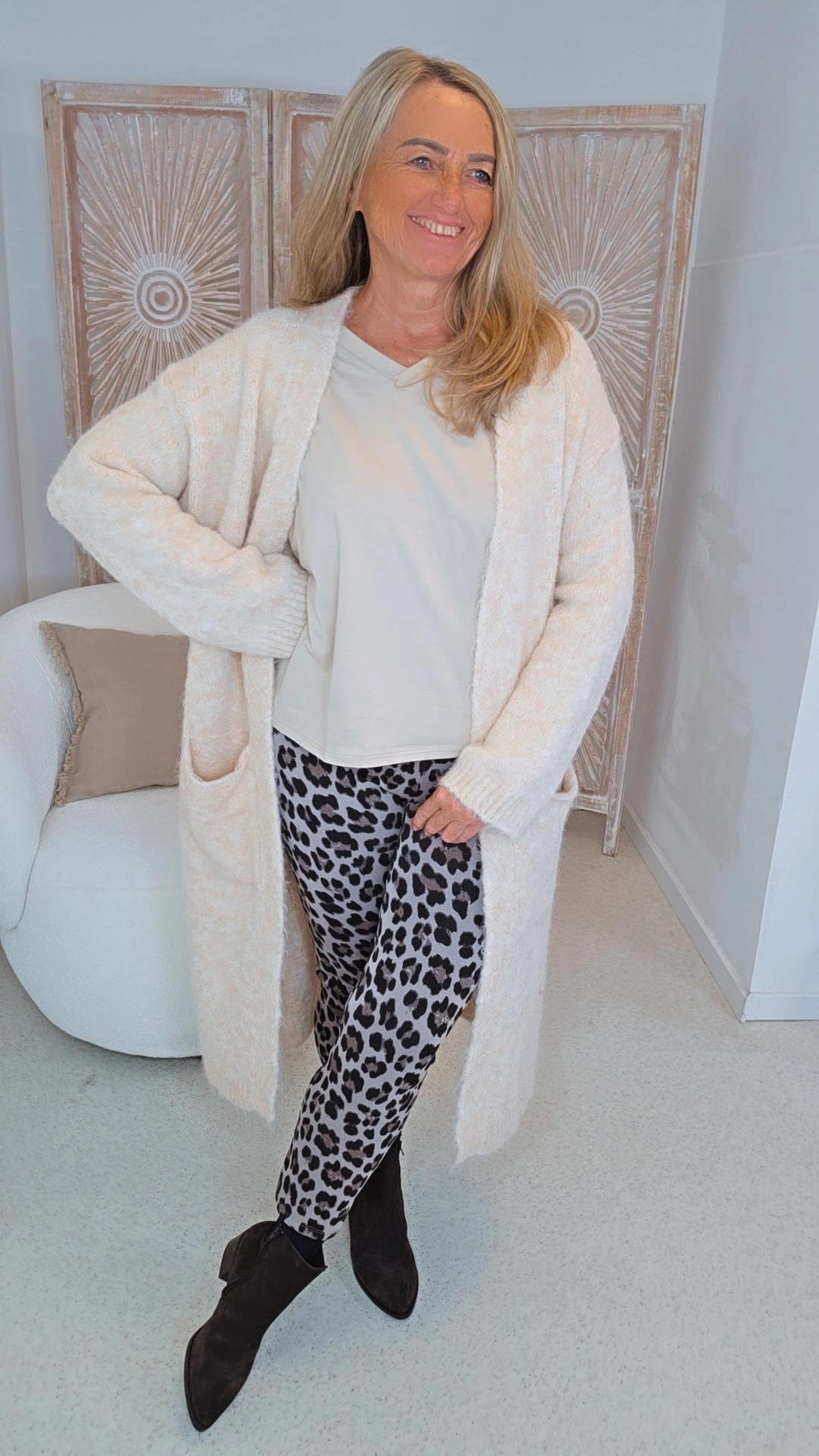 LANGER STRICK-CARDIGAN MANTEL CLARA mit Wolle 34-kleine 44 Made in Italy Strickmantel