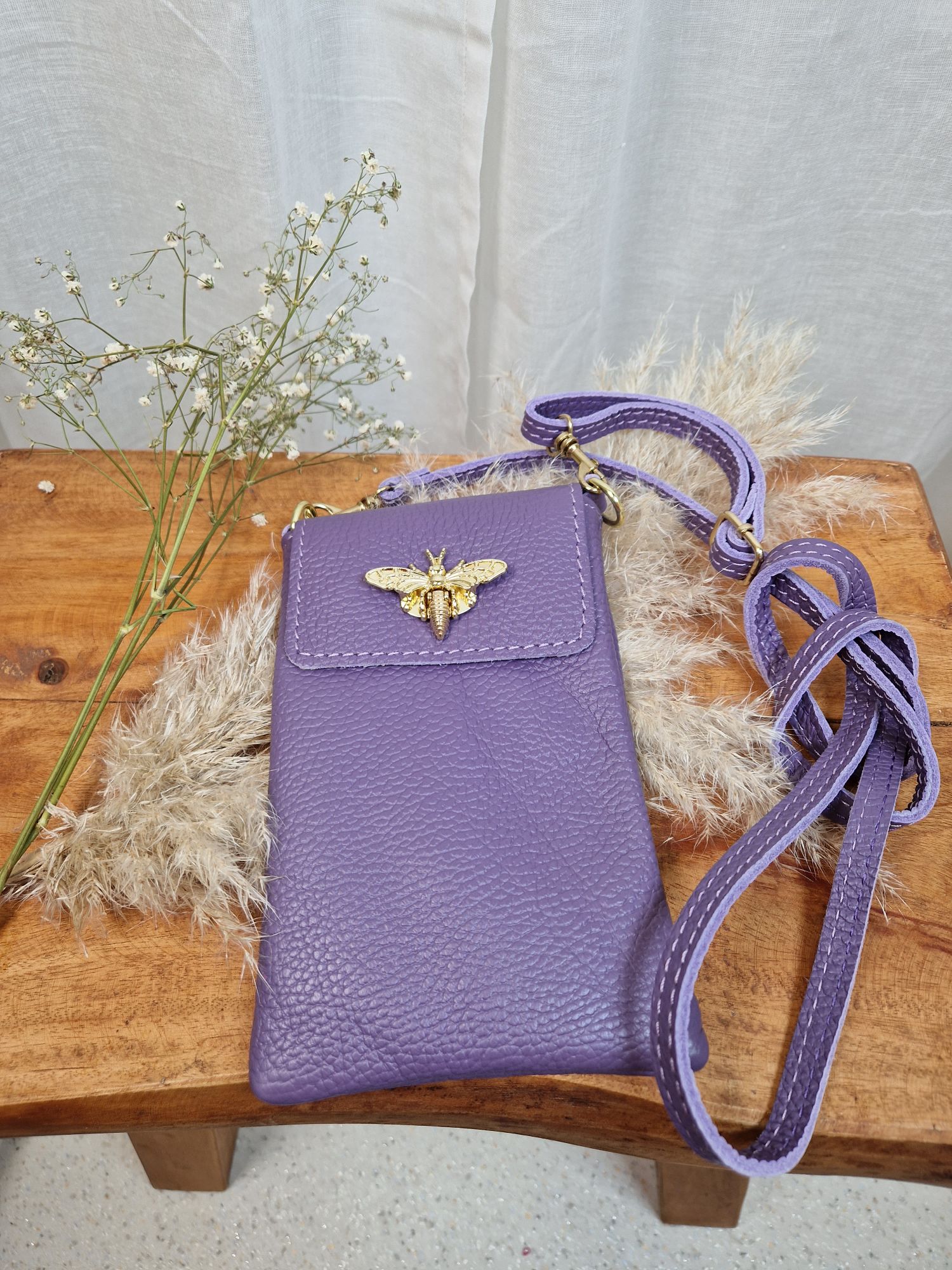 HANDYTASCHE BIENE SMALL LILA Ledertasche Umhängetasche Made in Italy echt Leder Tasche versch. Farben