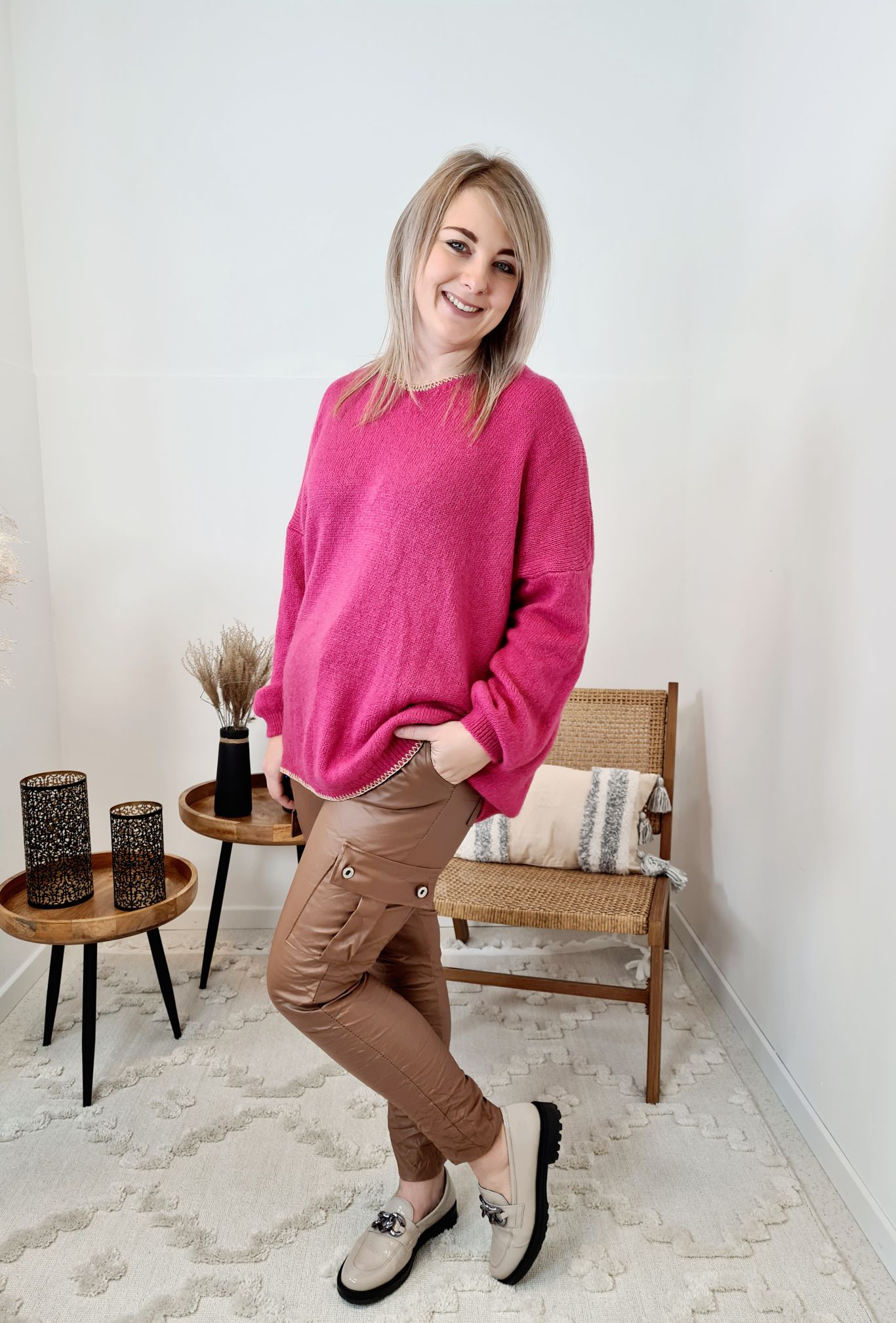 FAKE LEATHER CARGO JOGPANT CLEO CAMEL 34-40 Made in Italy Kunstleder Hose FAKE LEATHER CARGO JOGPANT CLEO CAMEL 34-40 Made in Italy Kunstleder Hose