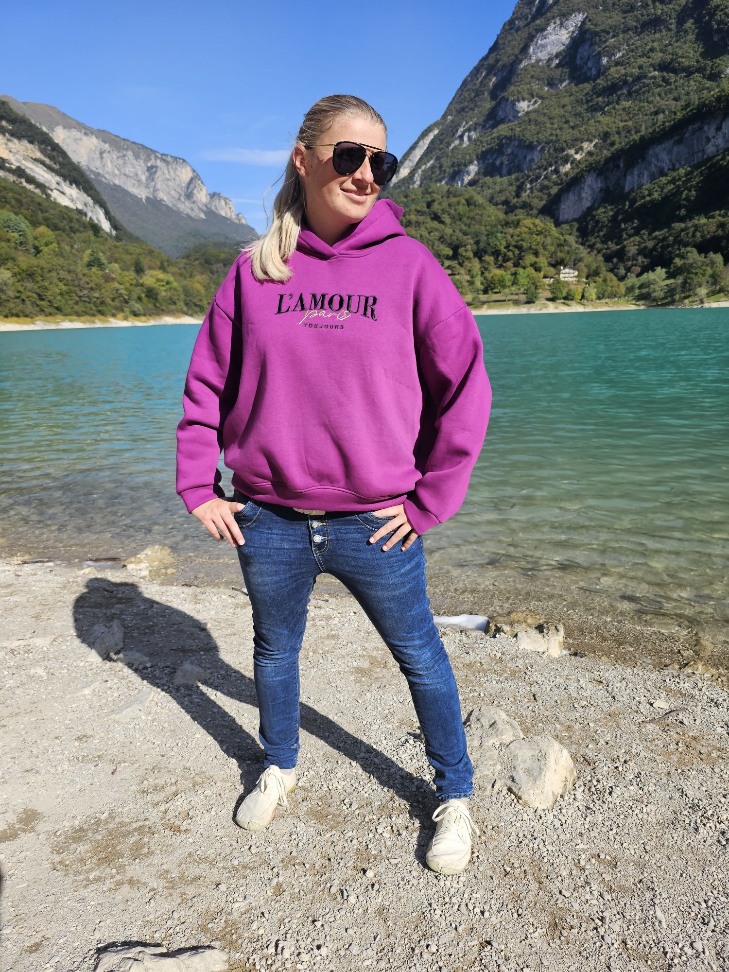 BASIC HOODIE PARIS Made in Italy 34 - 42 BASIC HOODIE PARIS Made in Italy 34 - 42
