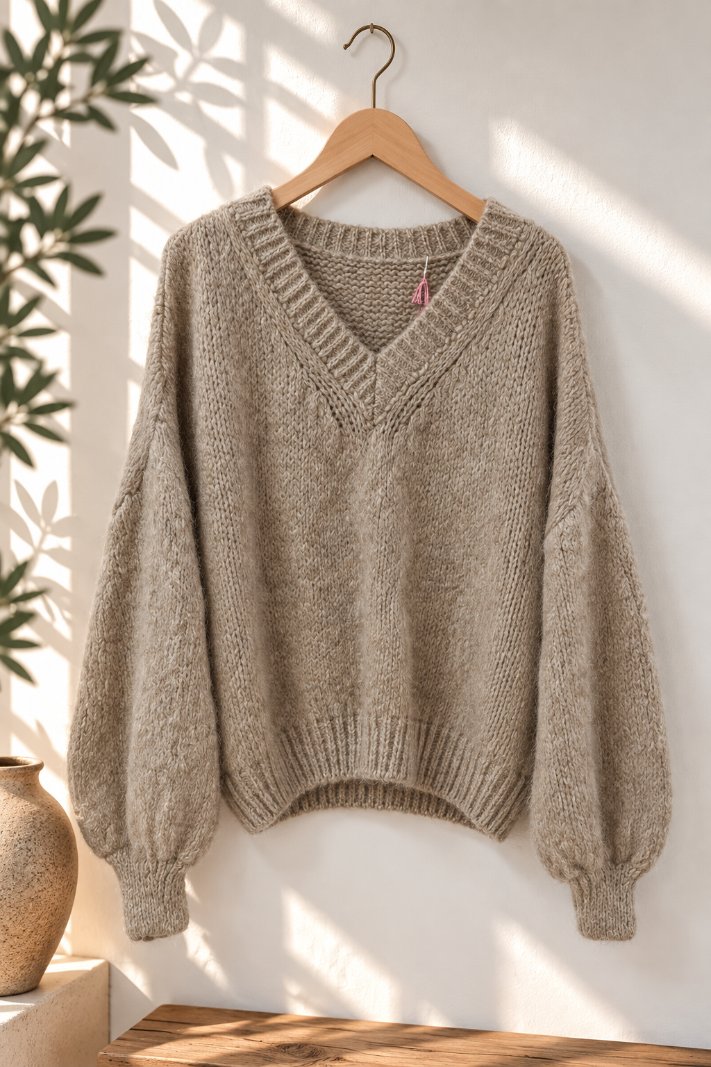 Kuscheliger Strickpullover SP0121 mit V-Ausschnitt – passt bis gute Gr. 42 Made in Italy