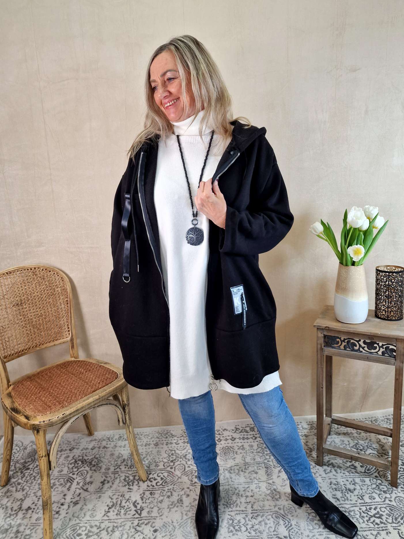 HOODIE SWEATER JACKE CARLO SCHWARZ 34-42 Made in Italy Oversize lange Sweatshirtjacke HOODIE SWEATER JACKE CARLO SCHWARZ 34-42 Made in Italy Oversize lange Sweatshirtjacke