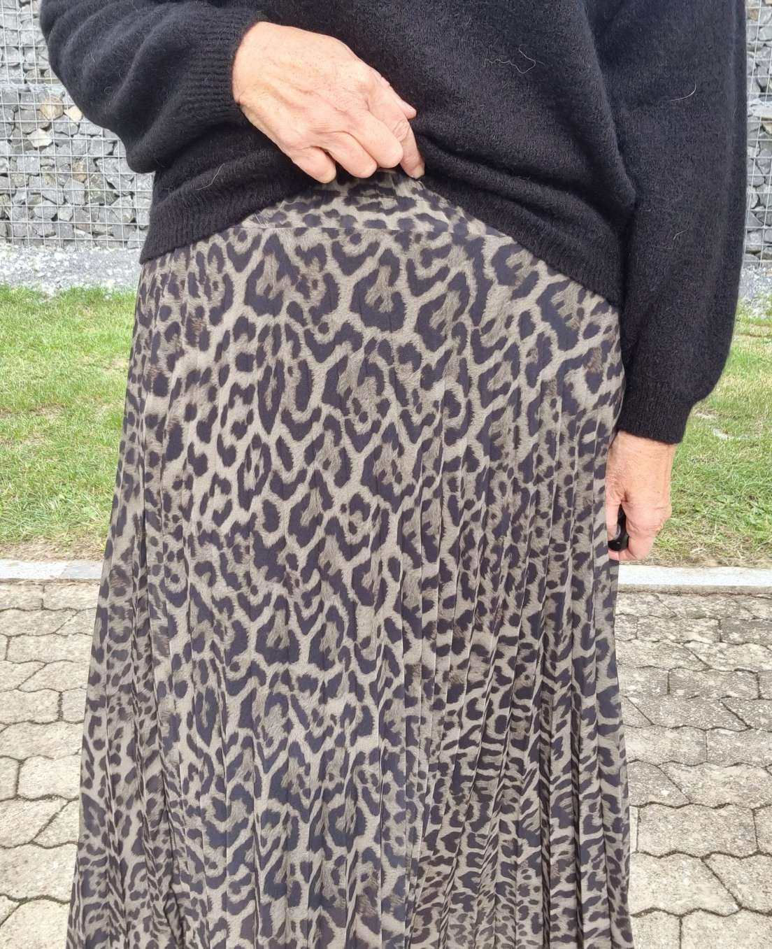 PLISSEE SKIRT SARABI LEO KAHKI Midi Rock Made in Italy 34-40 PLISSEE SKIRT SARABI LEO KAHKI Midi Rock Made in Italy 34-40