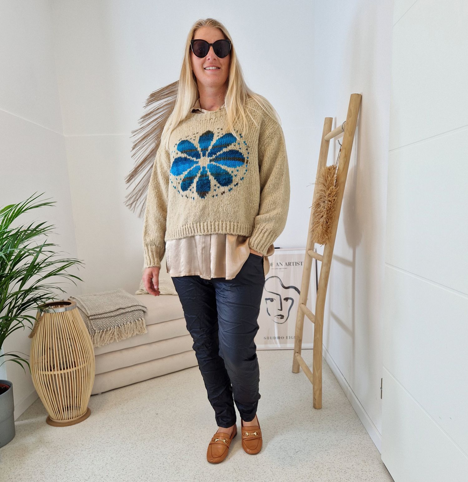 KNIT SWEATER GRETA FLOWER TAUPE Strickpullover Pullover 34-42 Made in Italy versch. Farben KNIT SWEATER GRETA FLOWER TAUPE Strickpullover Pullover 34-42 Made in Italy versch. Farben