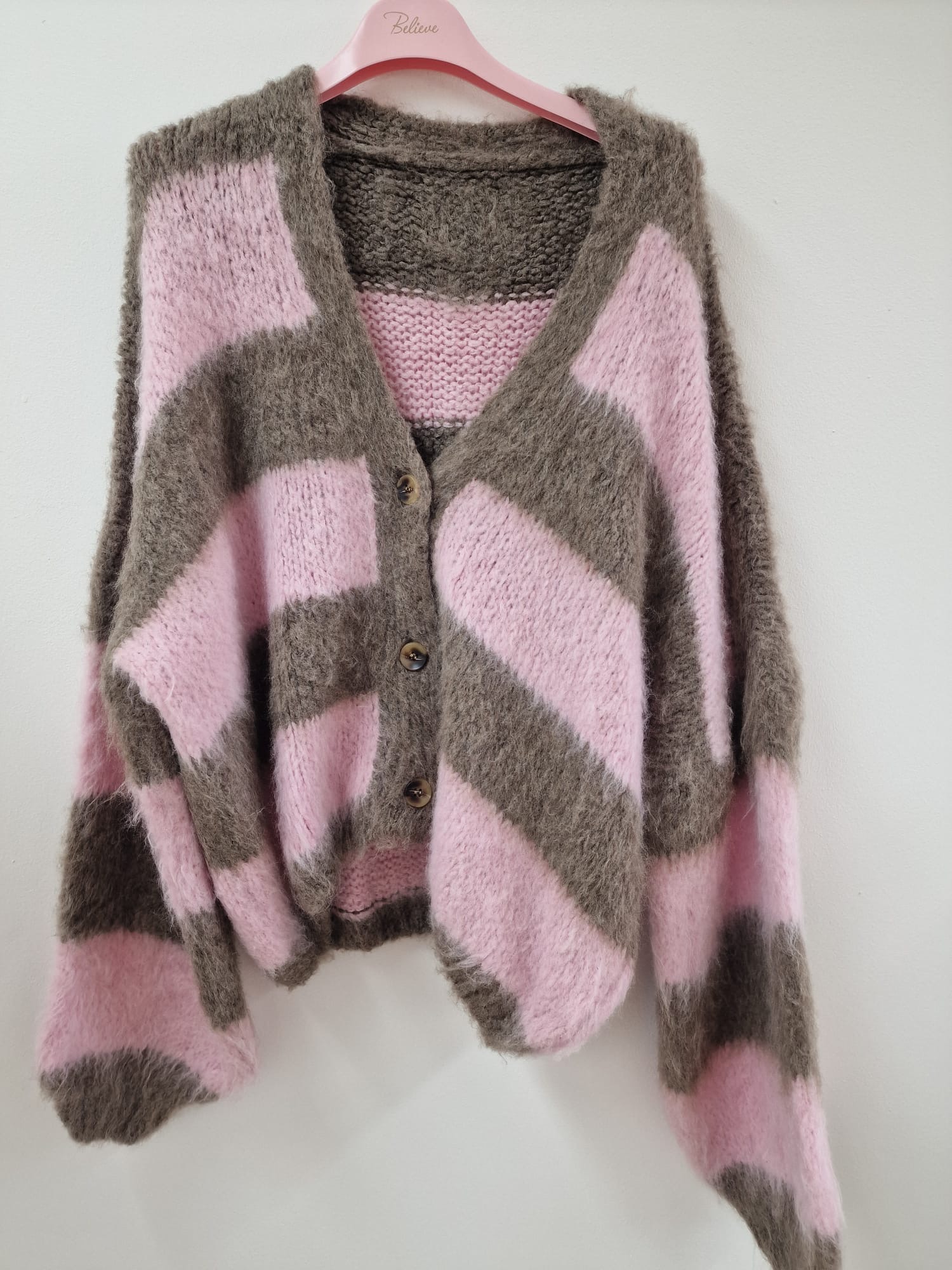 Kuschelige Strickjacke SJ0083 – Blockstreifen Made in Italy Gr. 34-42 Strick Cadigan